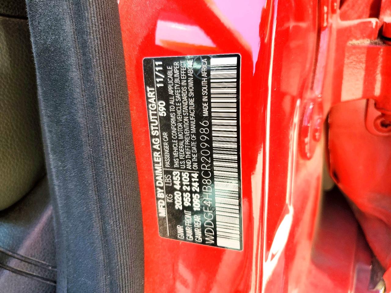 2012 Mercedes-benz C 250 Red vin: WDDGF4HB8CR209986