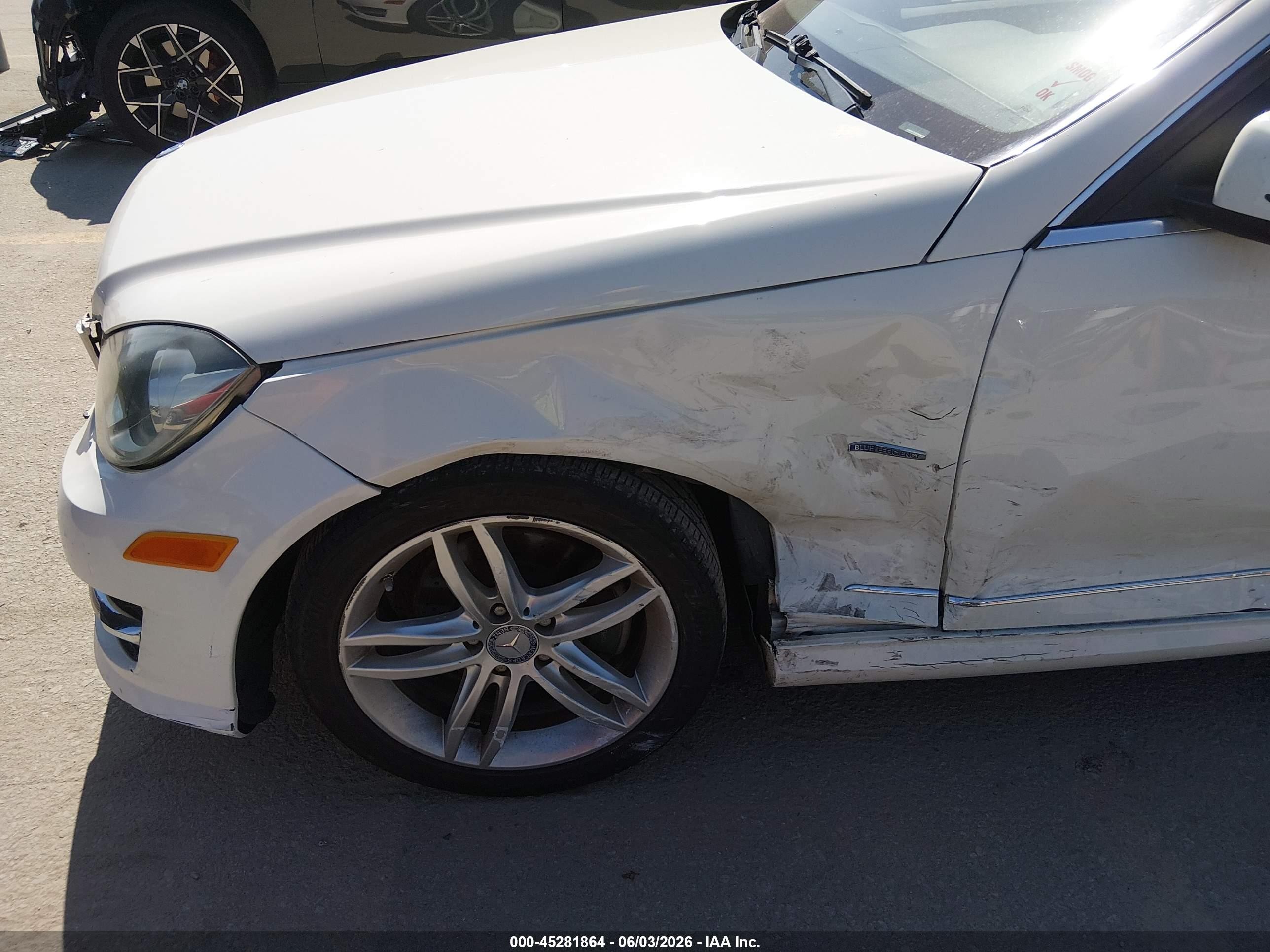 2012 Mercedes-benz C 250 Luxury/sport White vin: WDDGF4HB8CR236265
