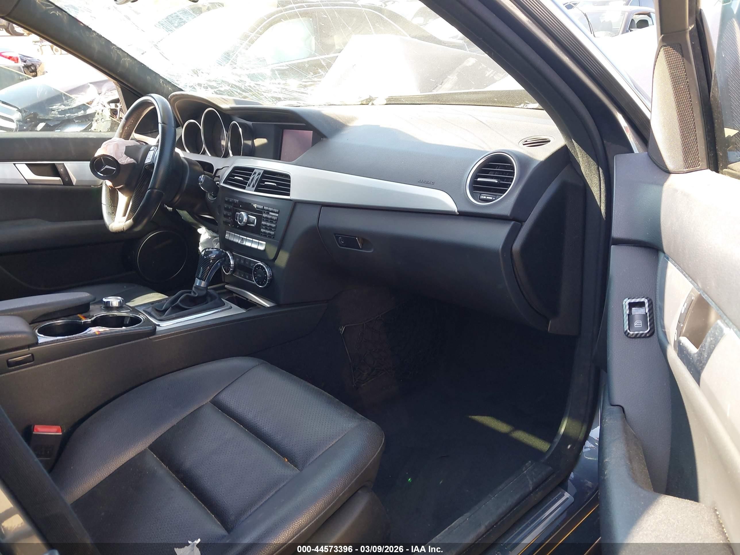 2013 Mercedes-benz C 250 Sport Black vin: WDDGF4HB8DA818916