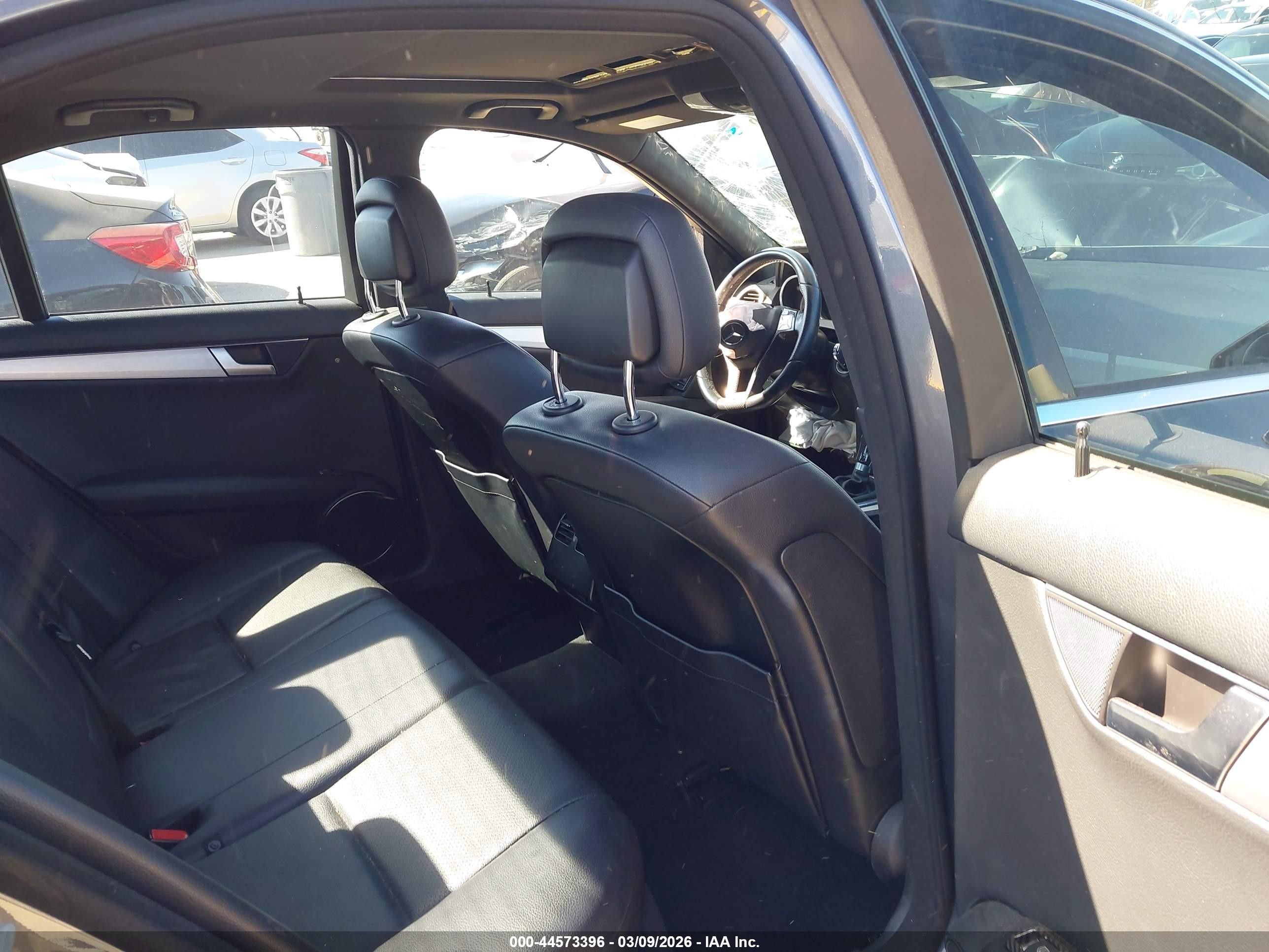 2013 Mercedes-benz C 250 Sport Black vin: WDDGF4HB8DA818916