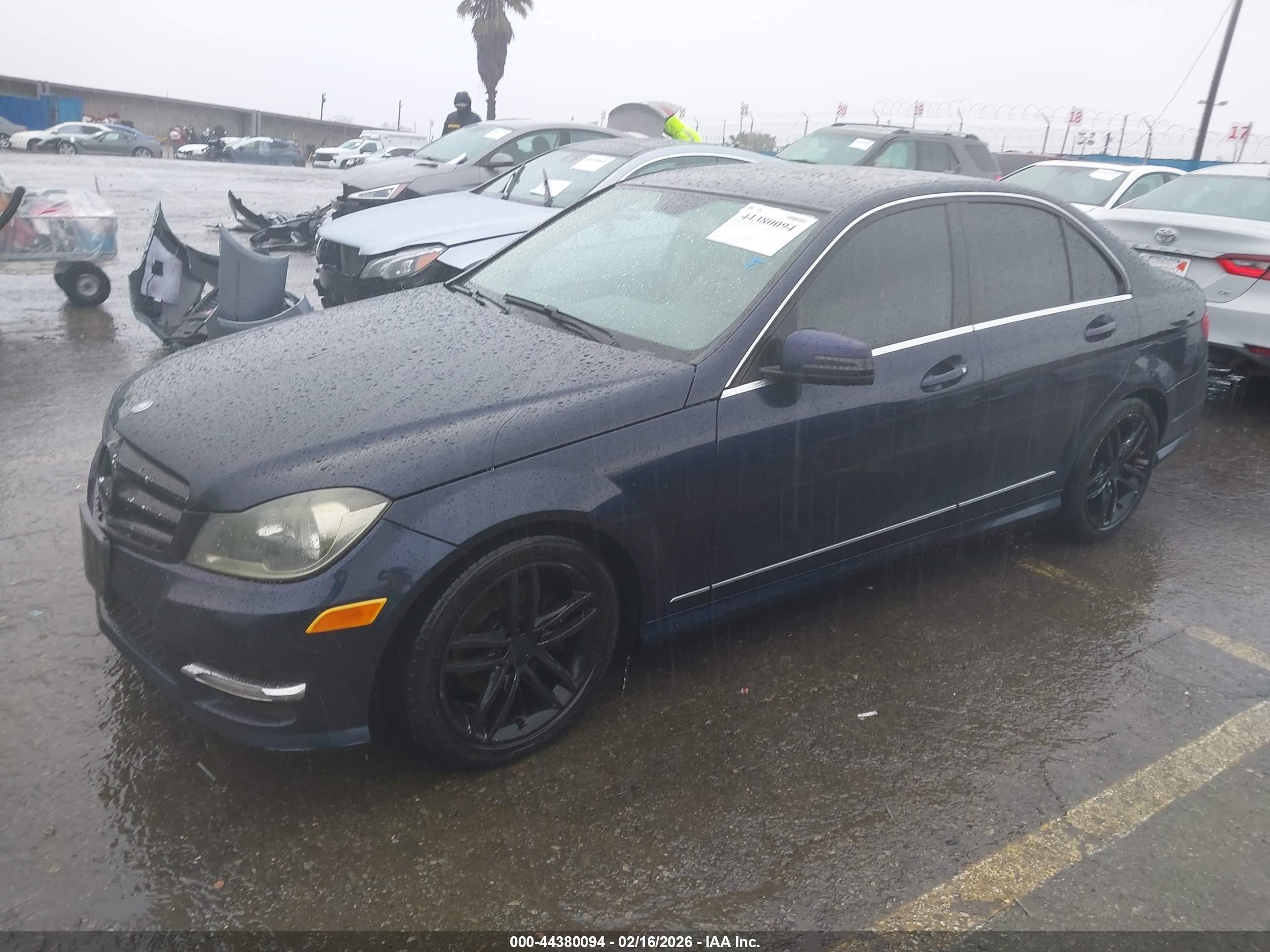 2013 Mercedes-benz C 250 Sport Dark Blue vin: WDDGF4HB8DA840737