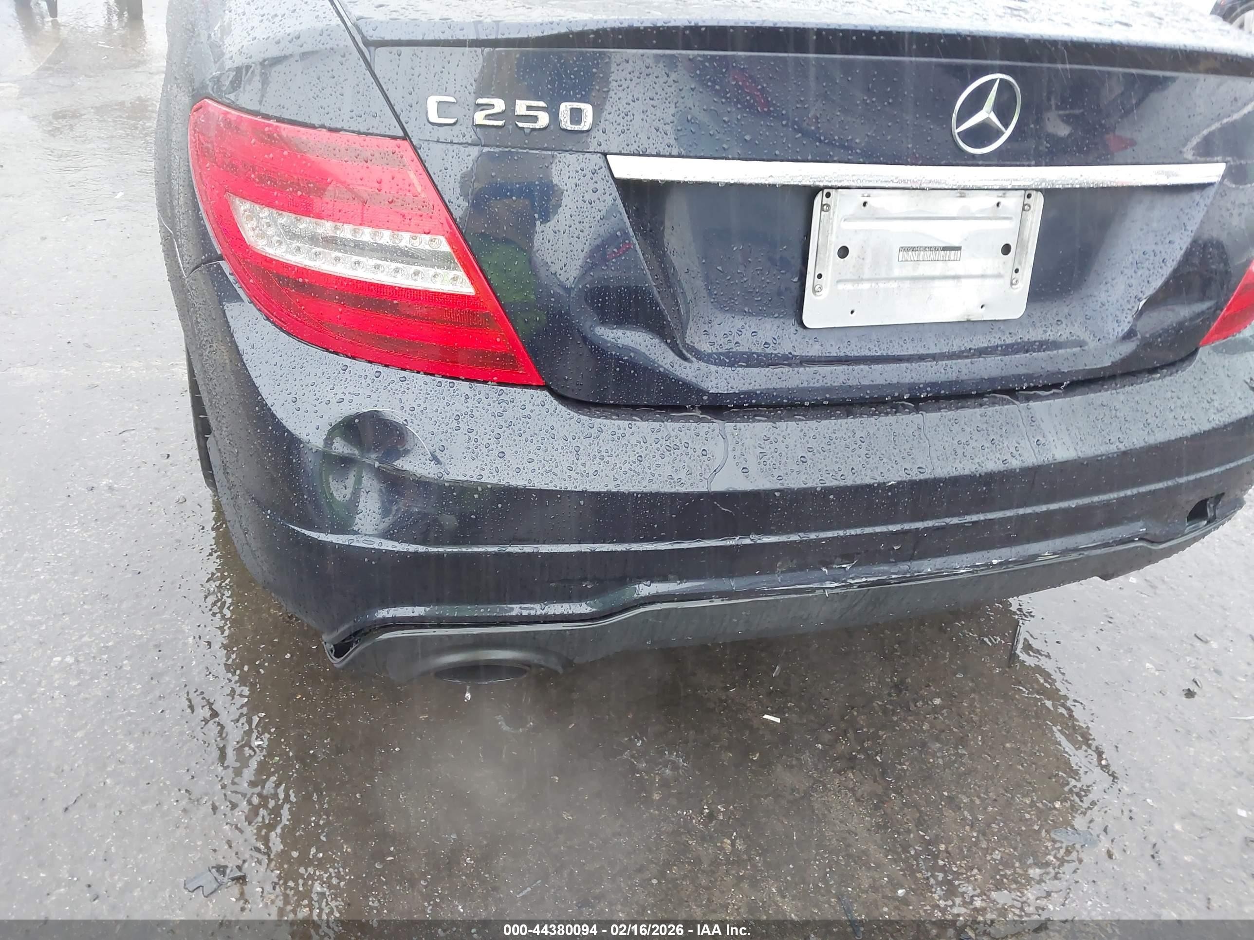 2013 Mercedes-benz C 250 Sport Dark Blue vin: WDDGF4HB8DA840737