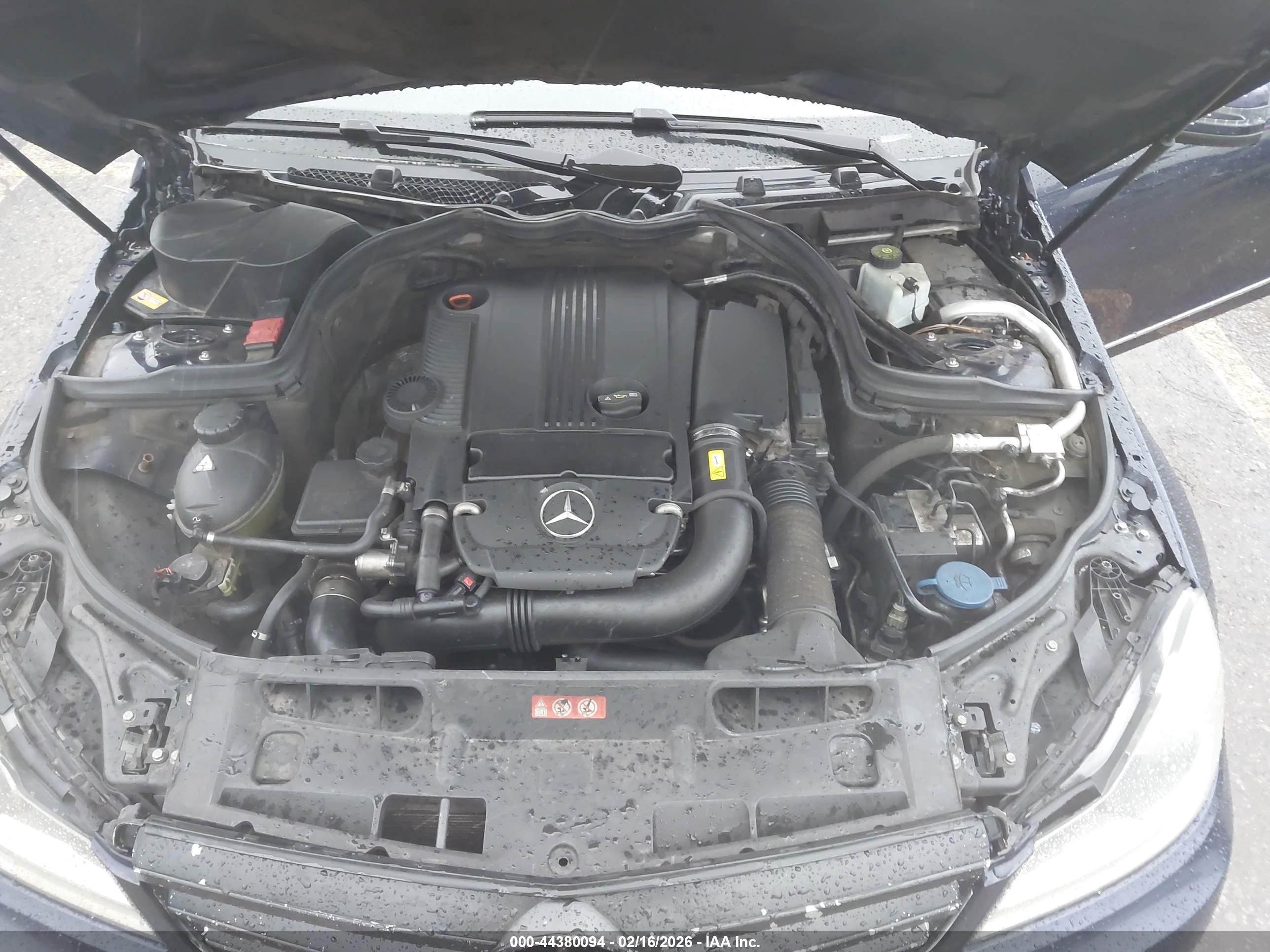 2013 Mercedes-benz C 250 Sport Dark Blue vin: WDDGF4HB8DA840737