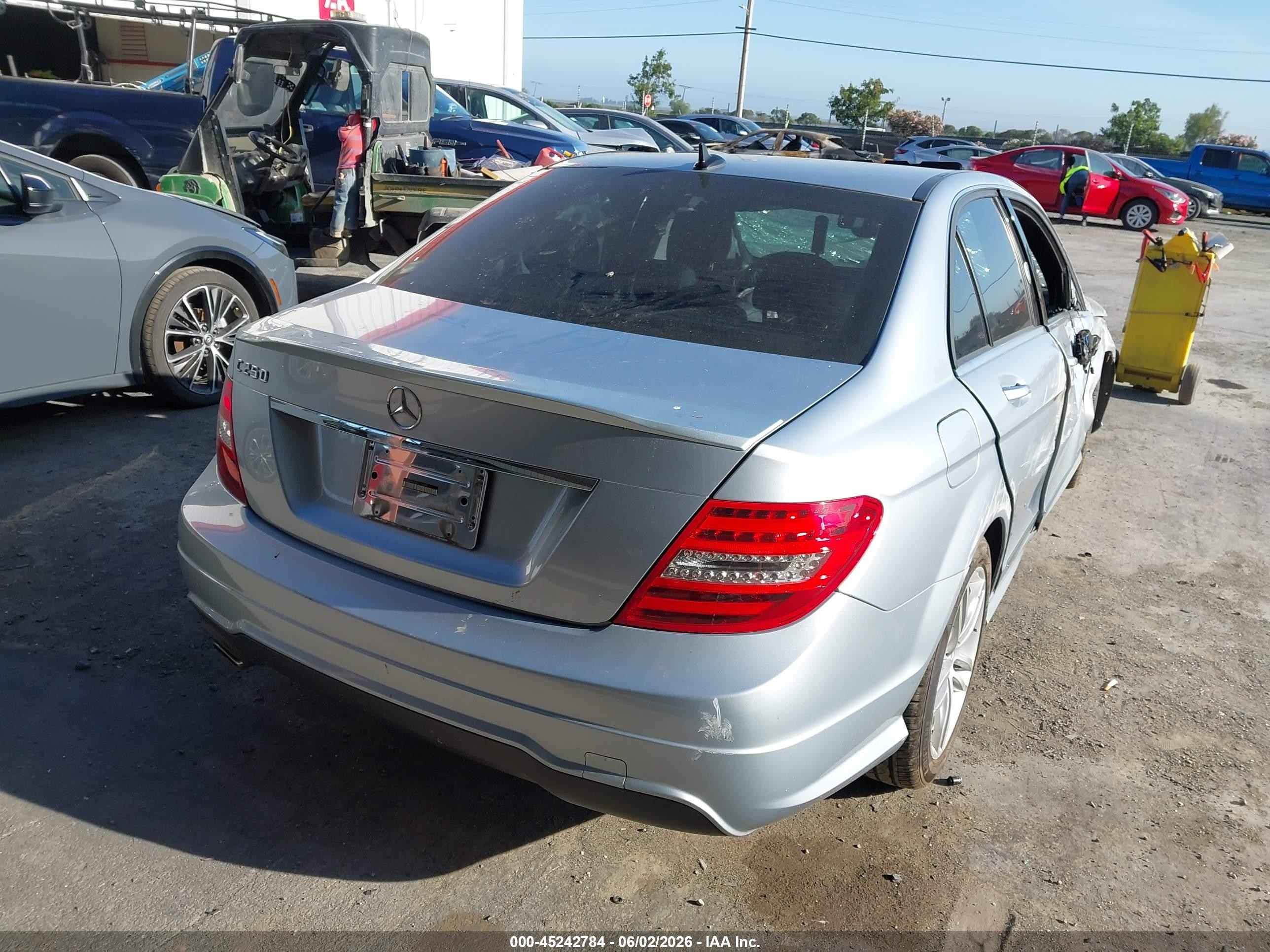 2013 Mercedes-benz C 250 Sport Silver vin: WDDGF4HB8DG128838