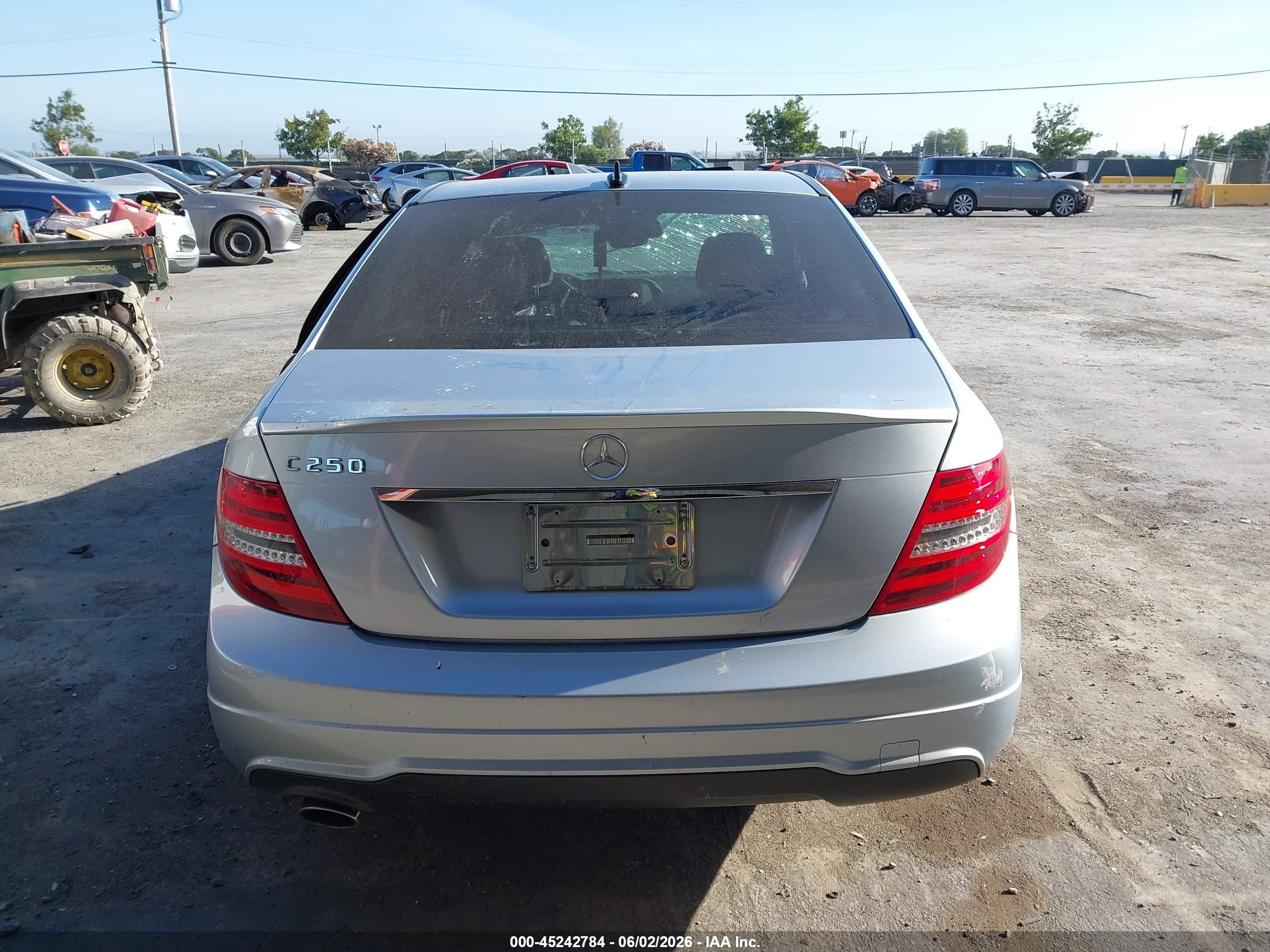 2013 Mercedes-benz C 250 Sport Silver vin: WDDGF4HB8DG128838
