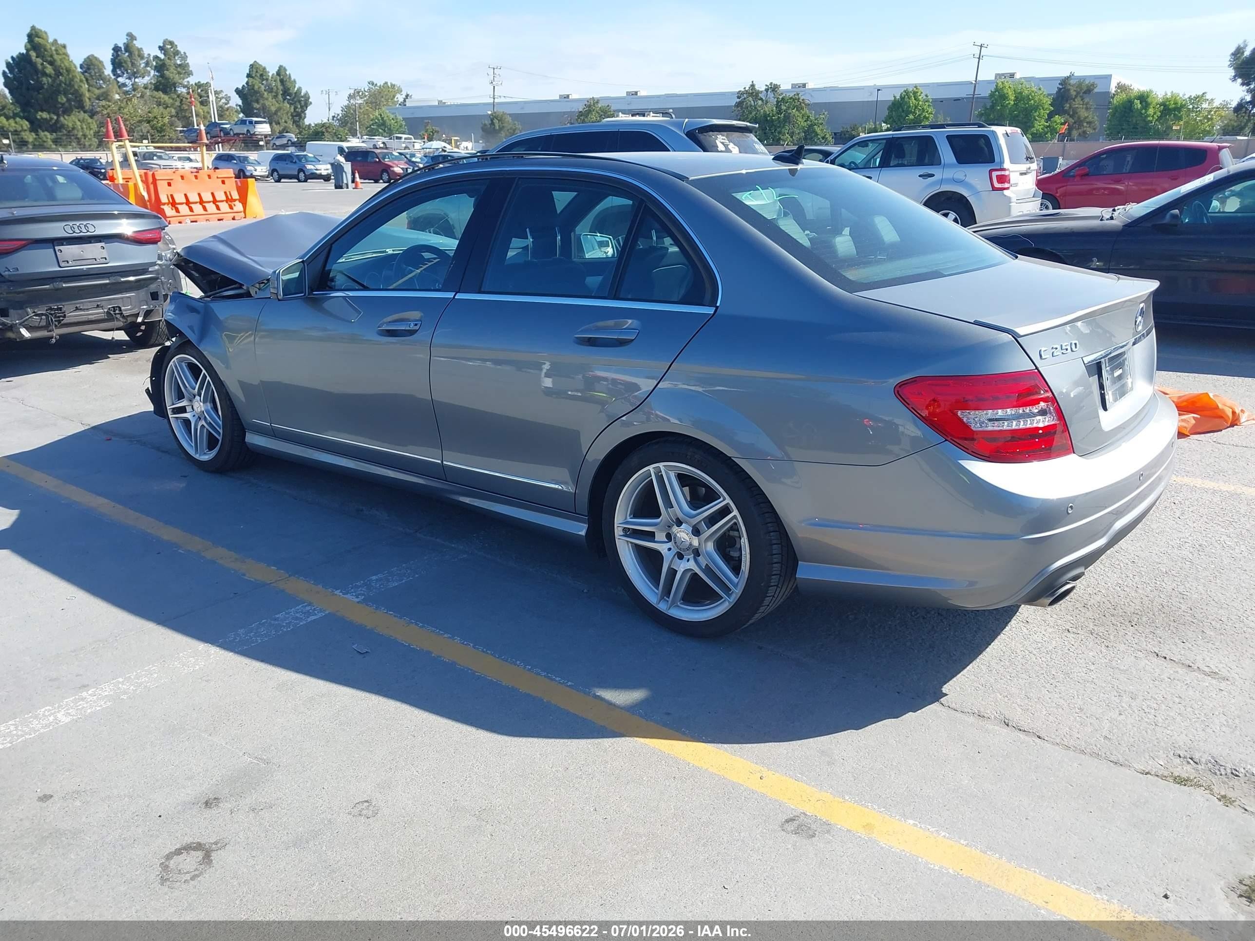 2013 Mercedes-benz C 250 Sport Gray vin: WDDGF4HB8DR255481
