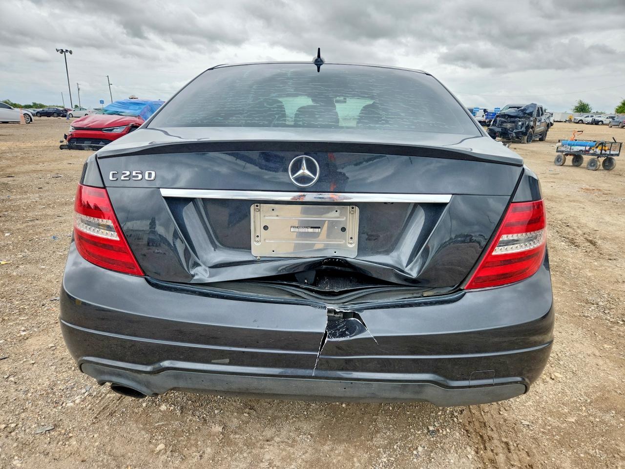 2013 Mercedes-benz C 250 Charcoal vin: WDDGF4HB8DR257487
