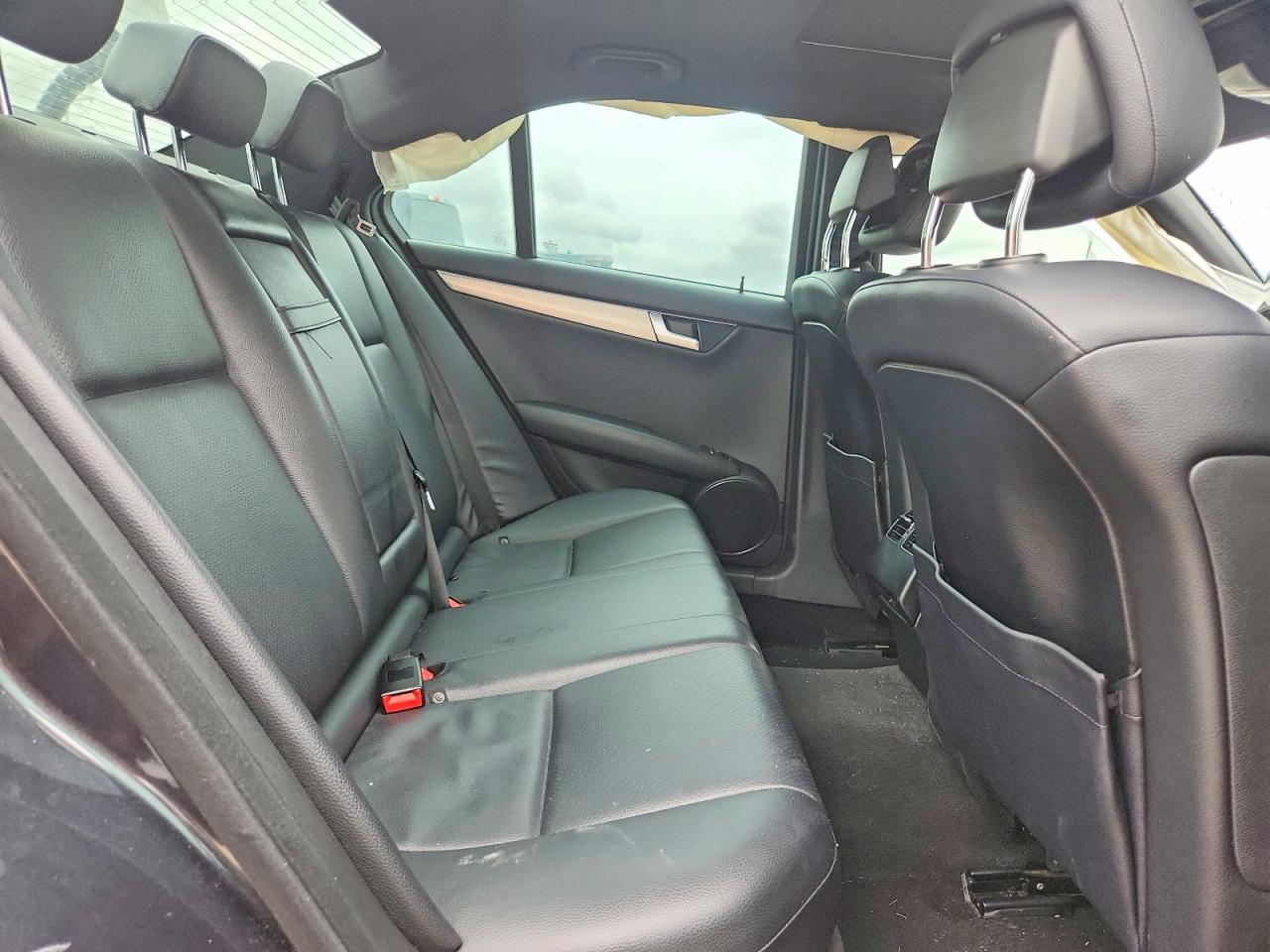 2013 Mercedes-benz C 250 Charcoal vin: WDDGF4HB8DR257487