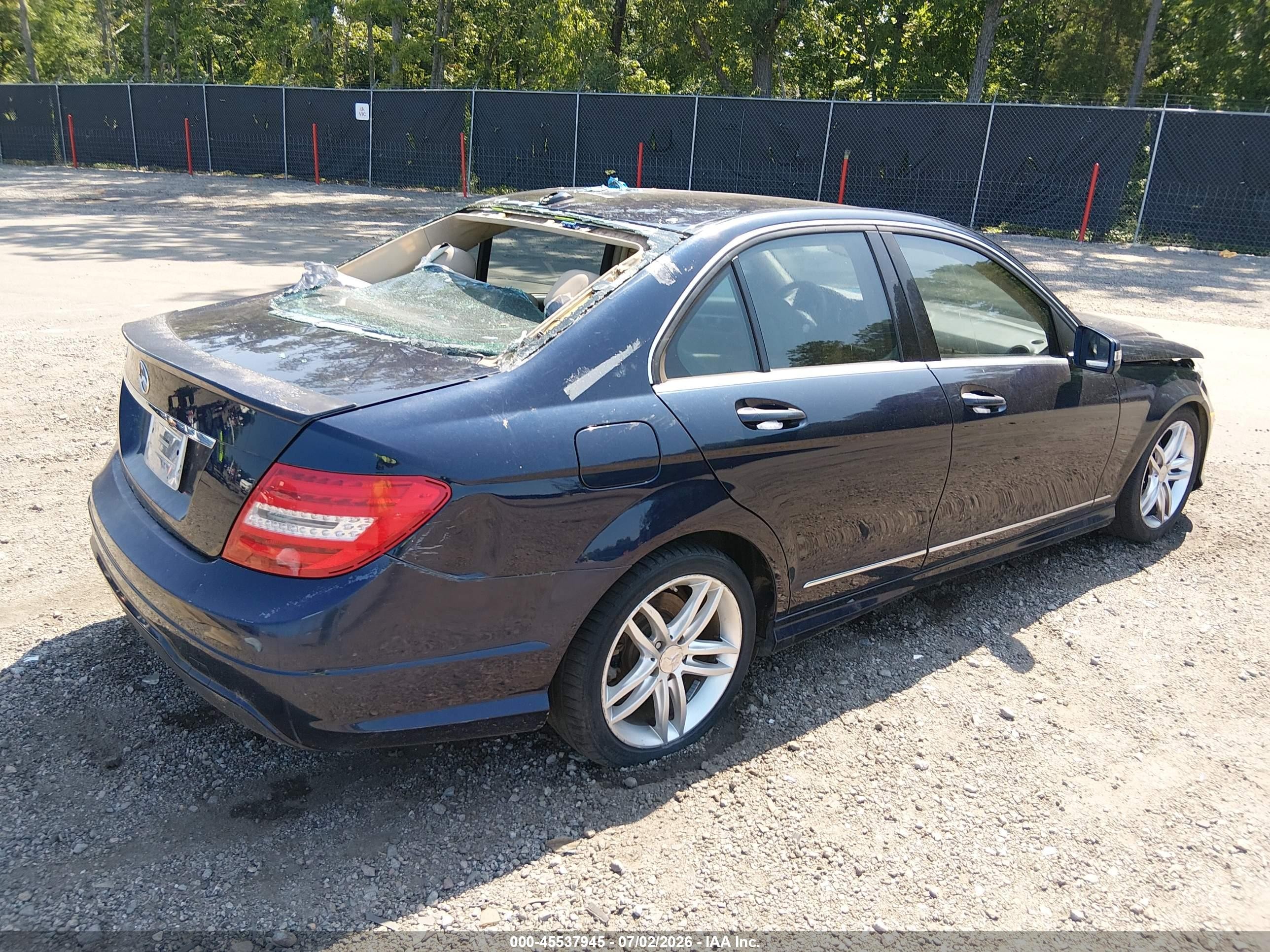 2013 Mercedes-benz C 250 Sport Dark Blue vin: WDDGF4HB8DR269672