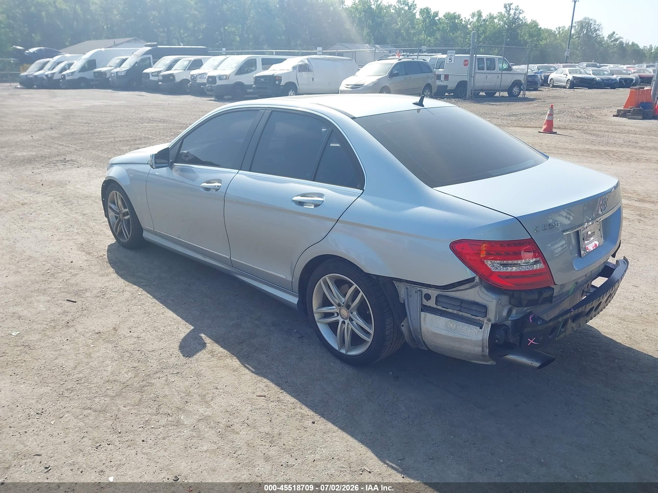 2013 Mercedes-benz C 250 Sport Silver vin: WDDGF4HB8DR275925