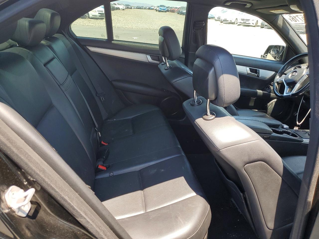 2013 Mercedes-benz C 250 Black vin: WDDGF4HB8DR279831
