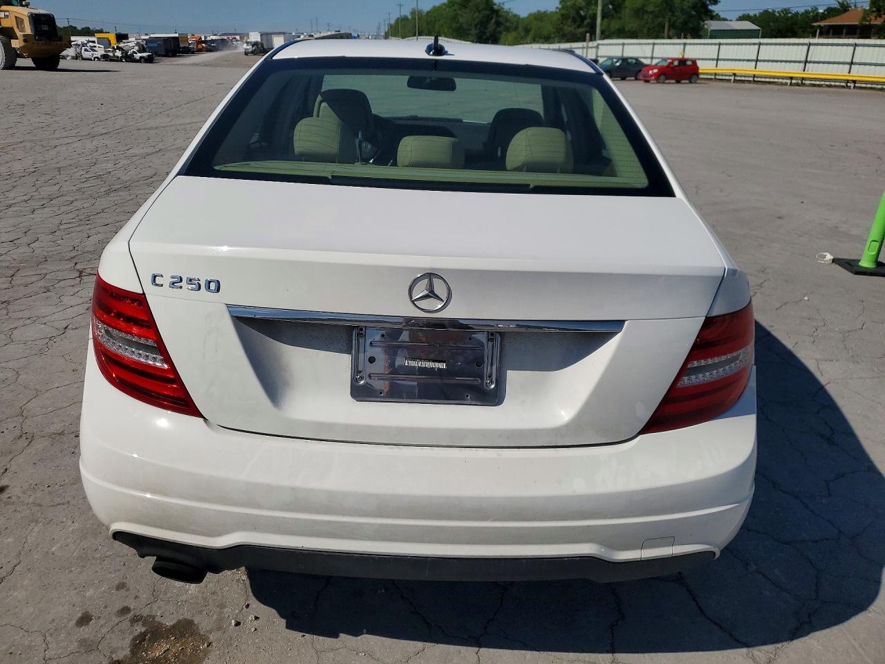 2013 Mercedes-benz C 250 White vin: WDDGF4HB8DR296757