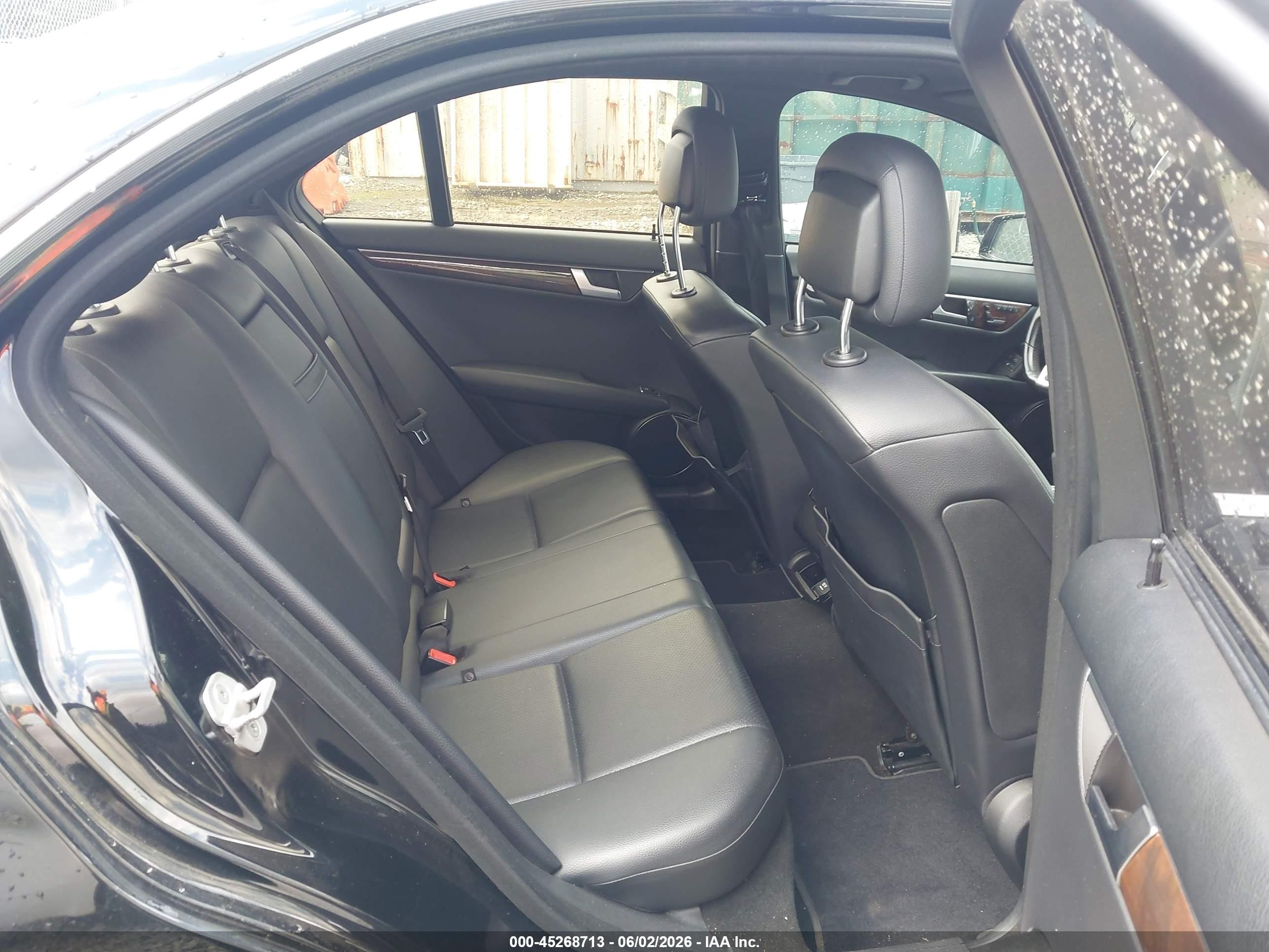 2013 Mercedes-benz C 250 Sport Black vin: WDDGF4HB8DR300600