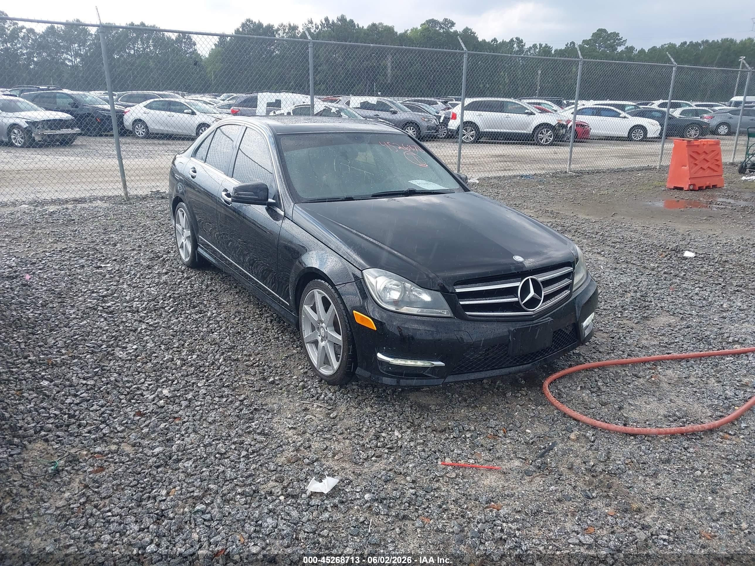 2013 Mercedes-benz C 250 Sport Black vin: WDDGF4HB8DR300600