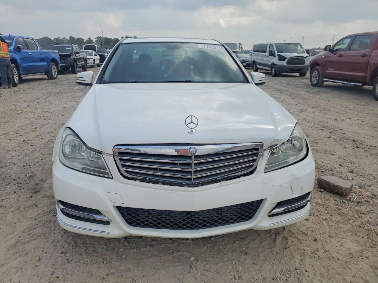 2013 Mercedes-benz C Silver vin: WDDGF4HB8DR301259