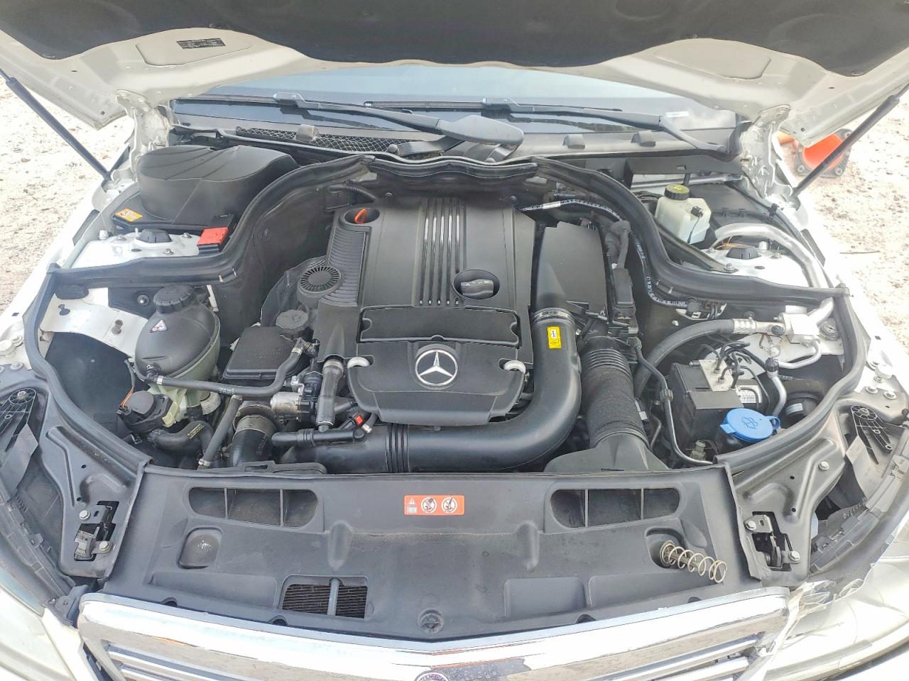 2013 Mercedes-benz C Silver vin: WDDGF4HB8DR301259