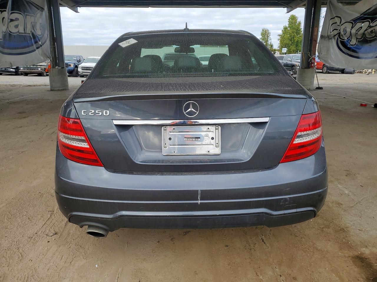 2014 Mercedes-benz C 250 Charcoal vin: WDDGF4HB8EA963195