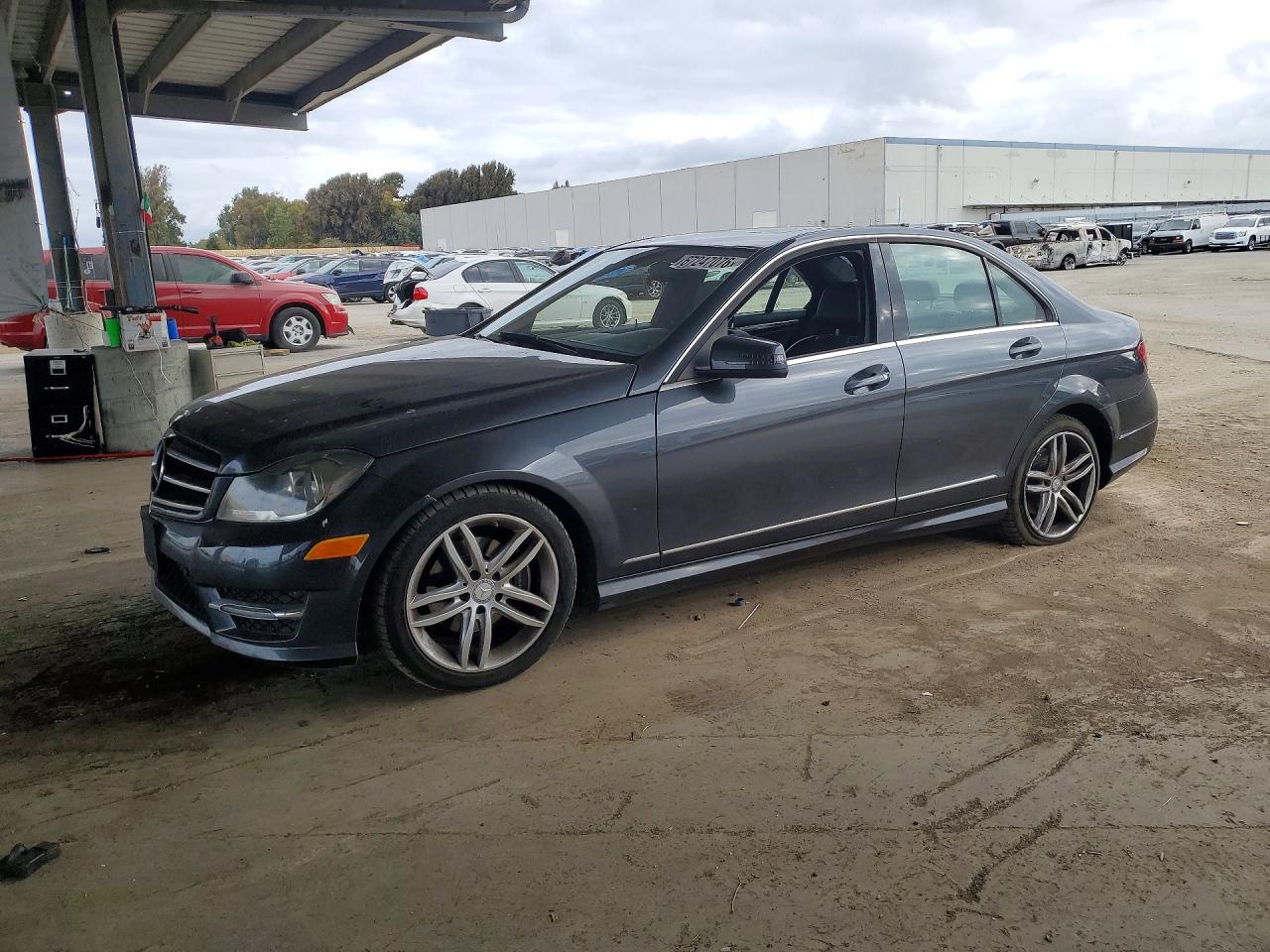 2014 Mercedes-benz C 250 Charcoal vin: WDDGF4HB8EA963195