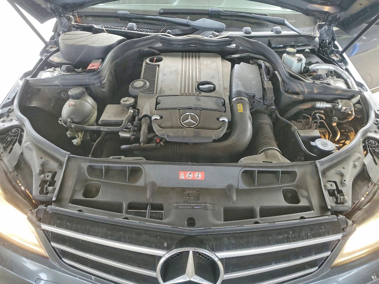 2014 Mercedes-benz C 250 Charcoal vin: WDDGF4HB8EA963195