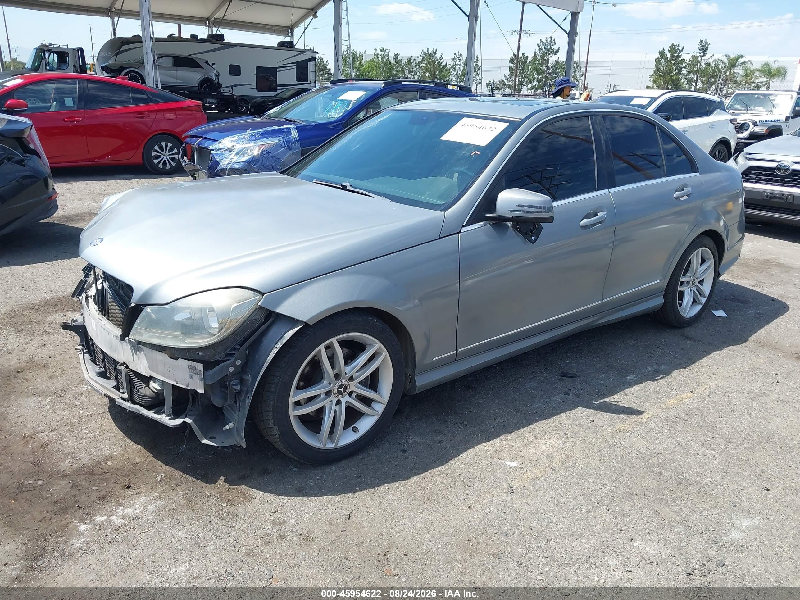 2014 Mercedes-benz C 250 Sport Silver vin: WDDGF4HB8EA966355