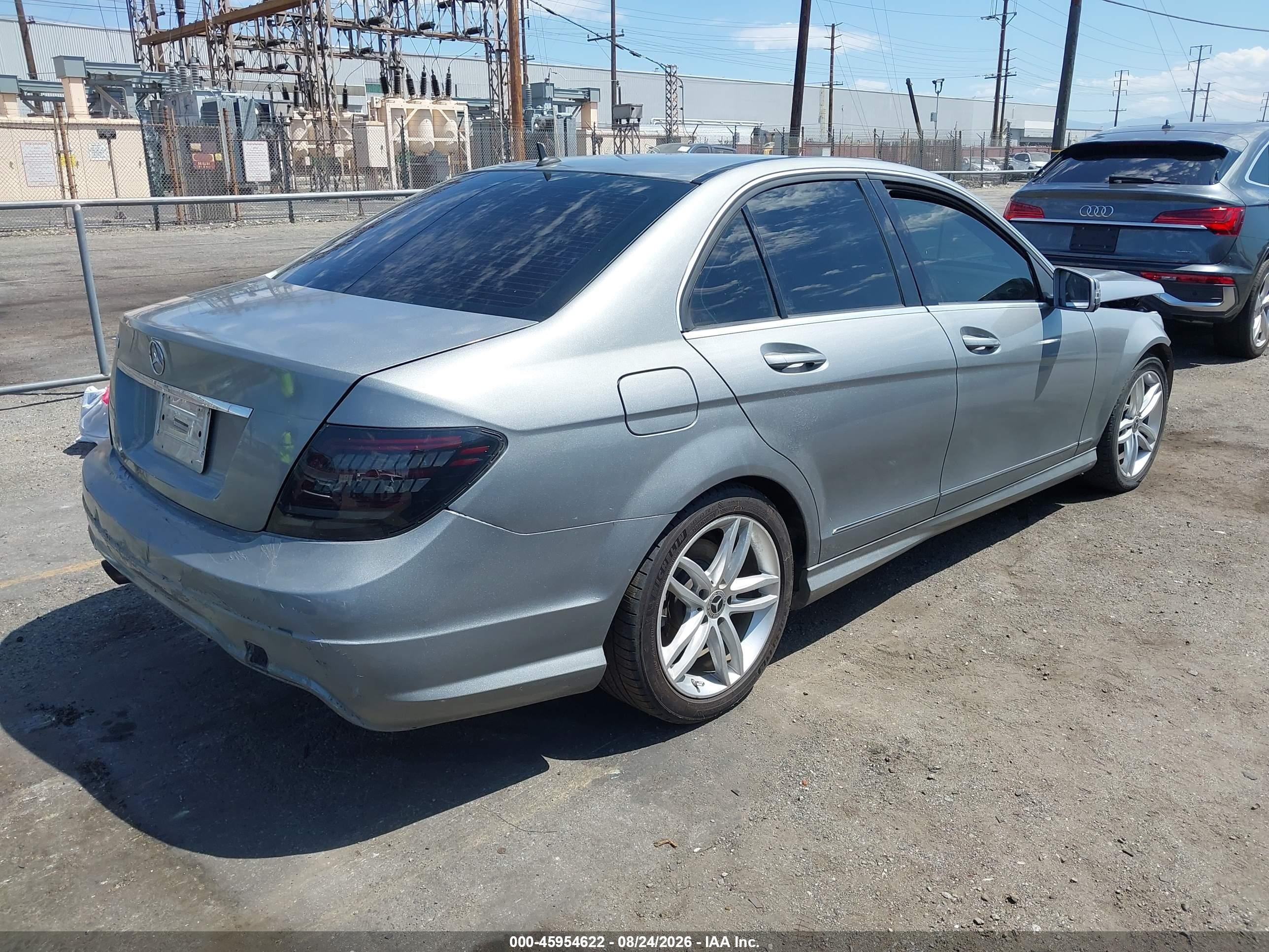 2014 Mercedes-benz C 250 Sport Silver vin: WDDGF4HB8EA966355