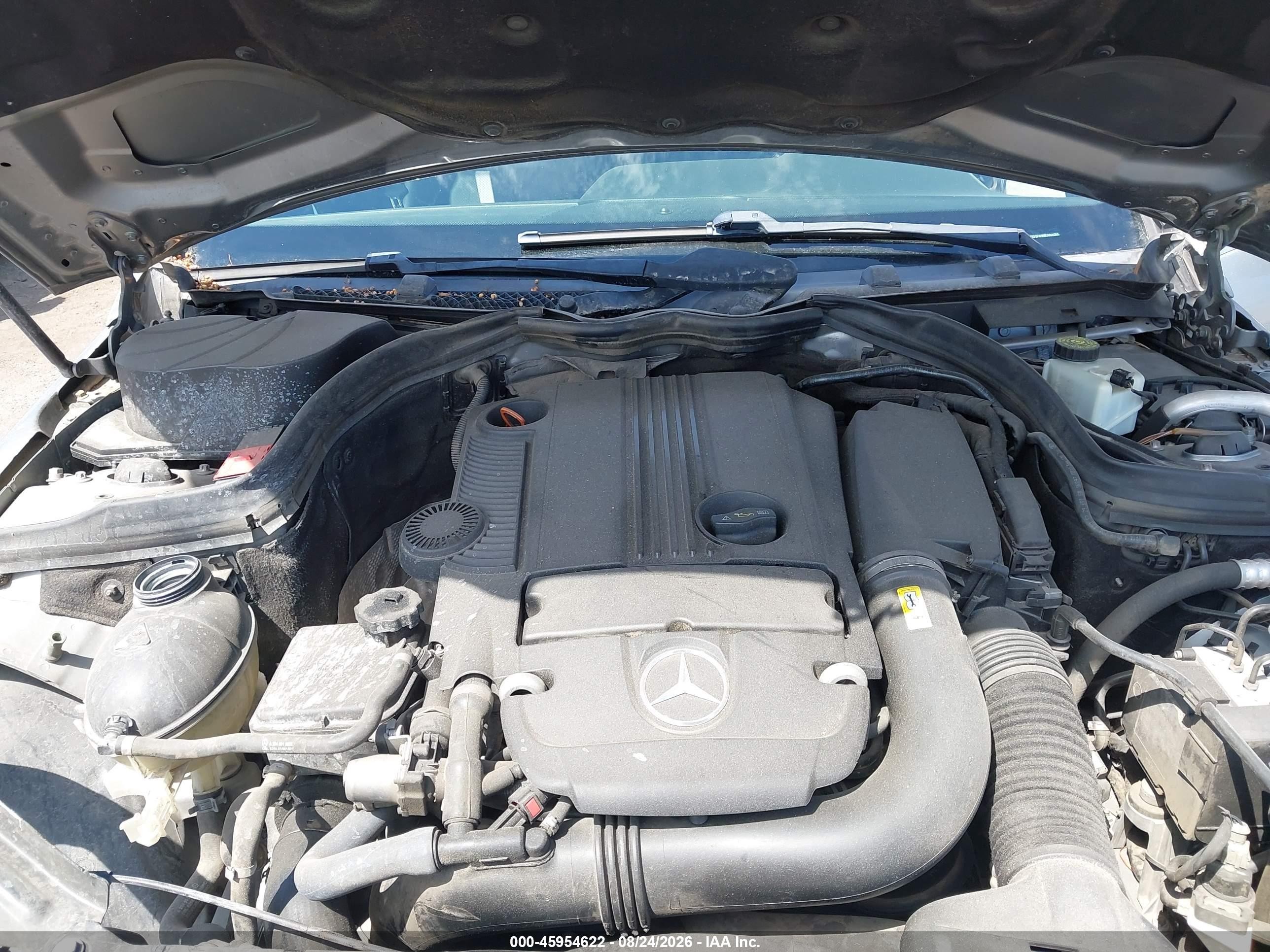 2014 Mercedes-benz C 250 Sport Silver vin: WDDGF4HB8EA966355