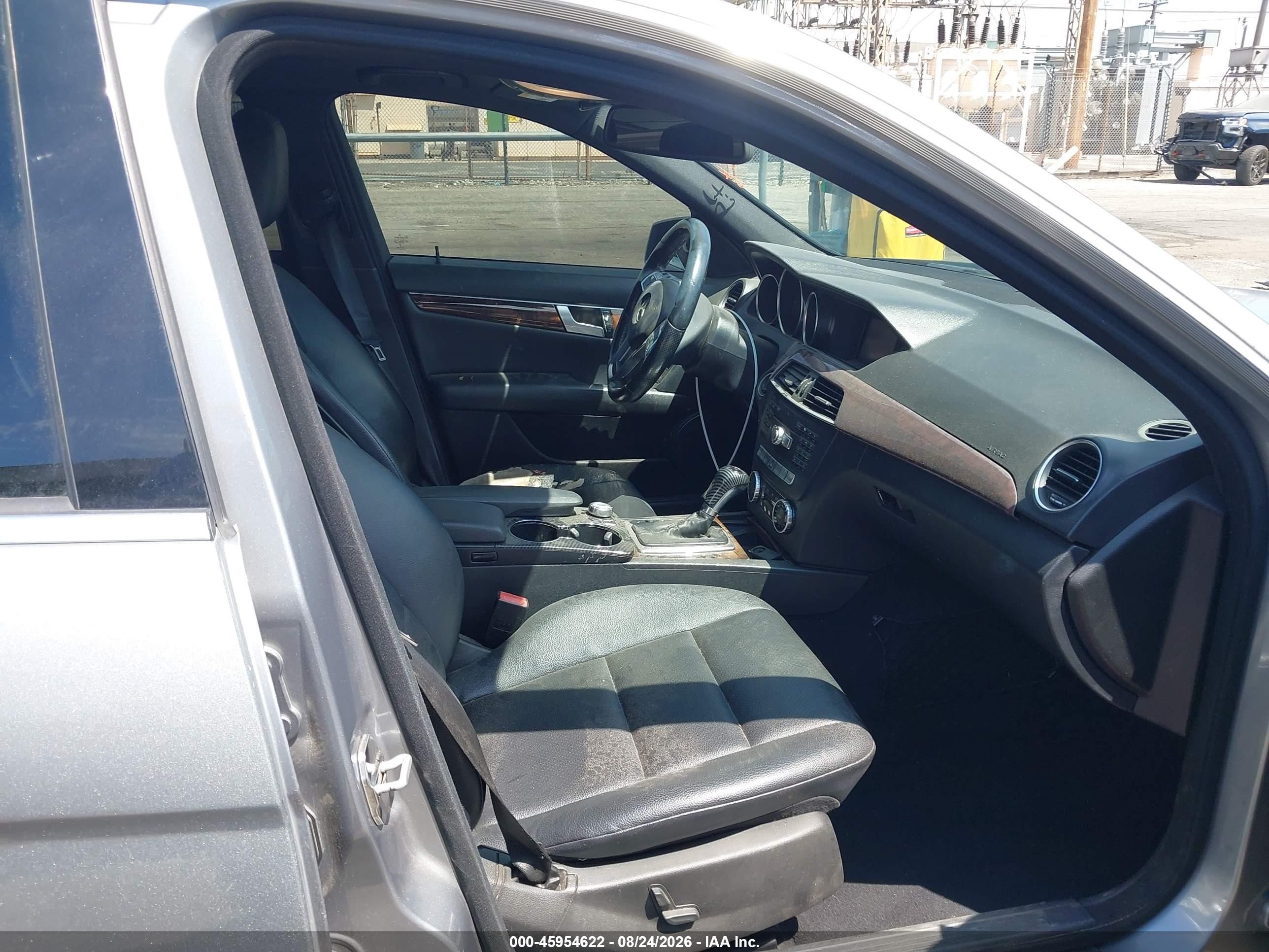 2014 Mercedes-benz C 250 Sport Silver vin: WDDGF4HB8EA966355