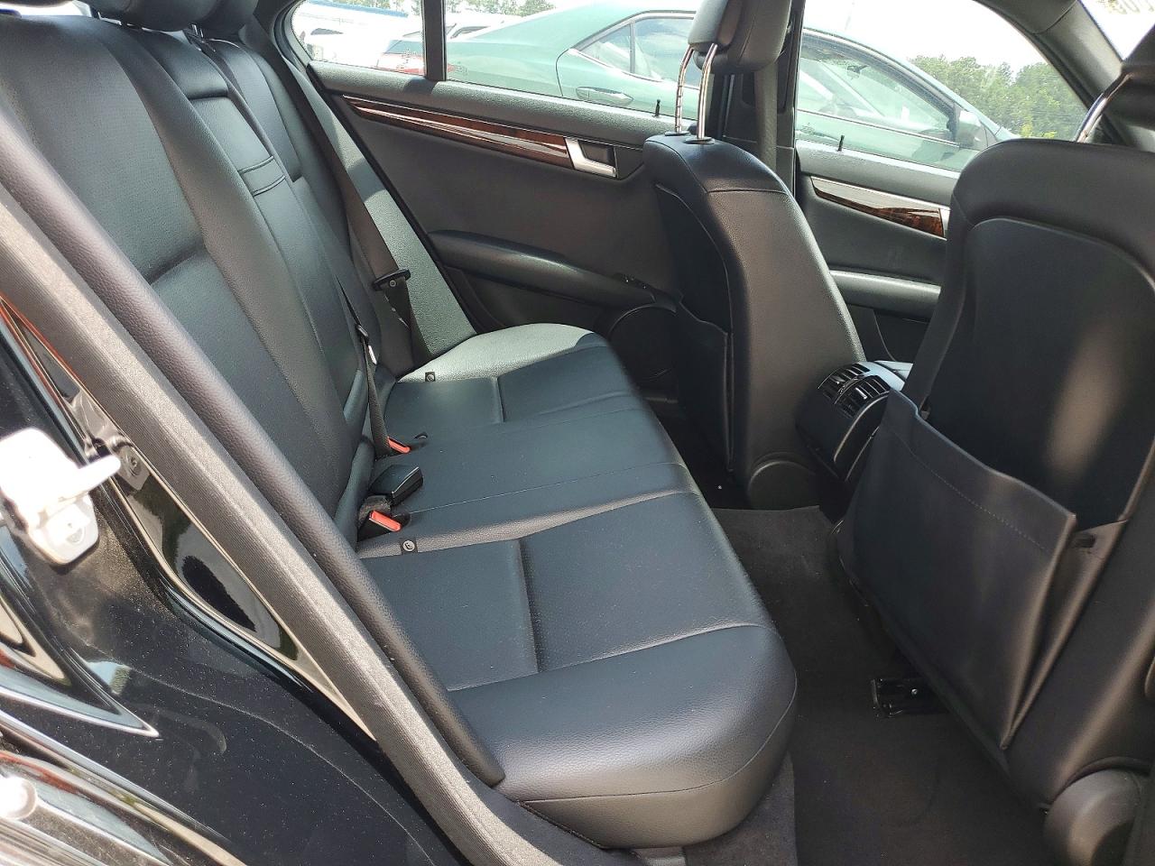 2014 Mercedes-benz C 250 Black vin: WDDGF4HB8EG213907