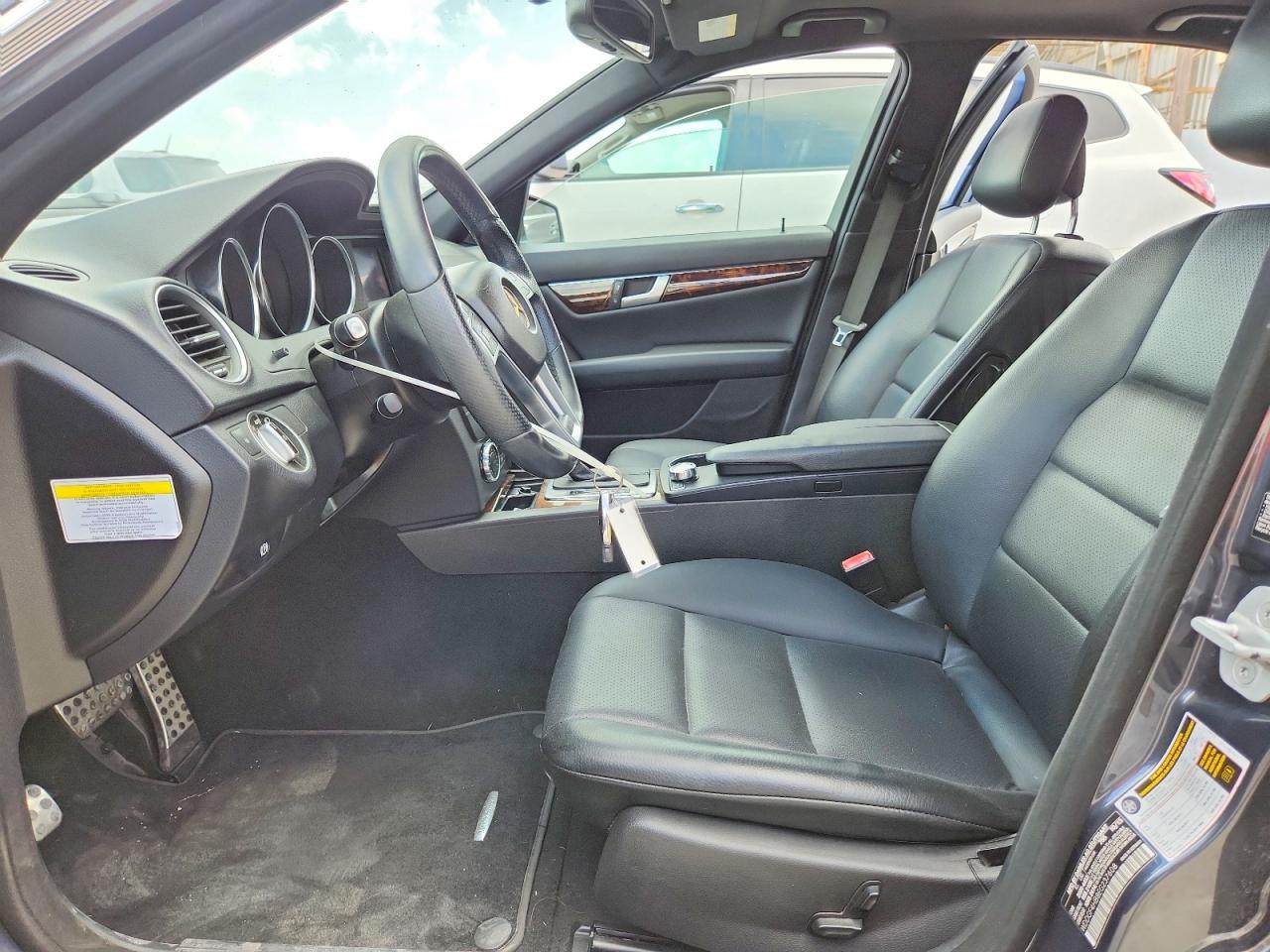 2014 Mercedes-benz C 250 Gray vin: WDDGF4HB8EG237608