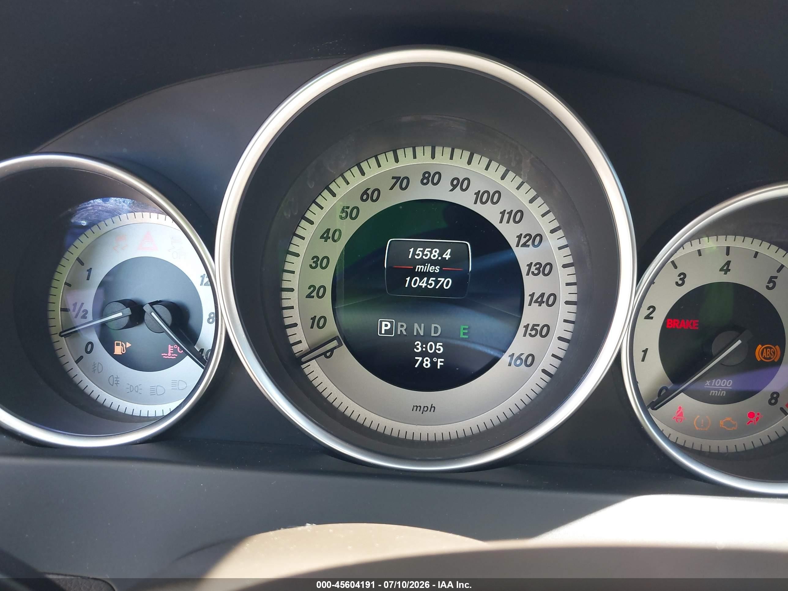 2014 Mercedes-benz C 250 Sport Коричневый vin: WDDGF4HB8EG241075