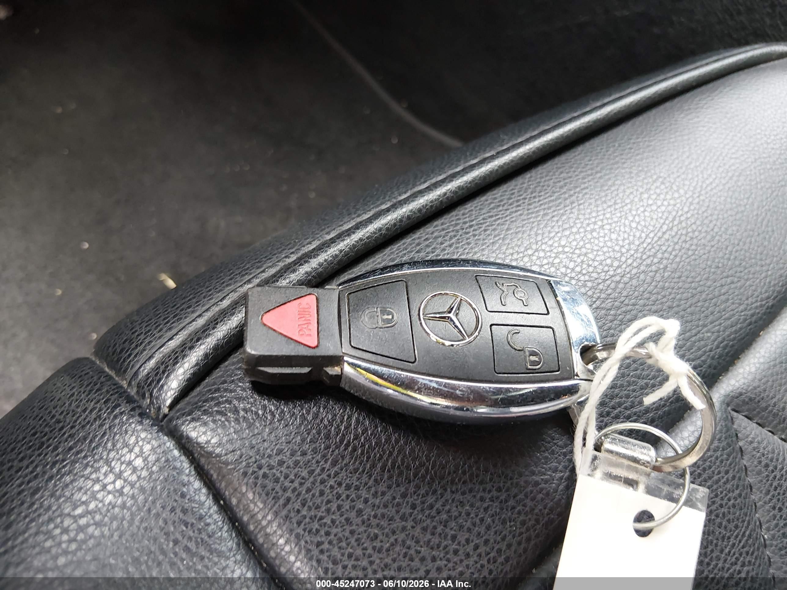 2014 Mercedes-benz C 250 Sport Черный vin: WDDGF4HB8EG243814