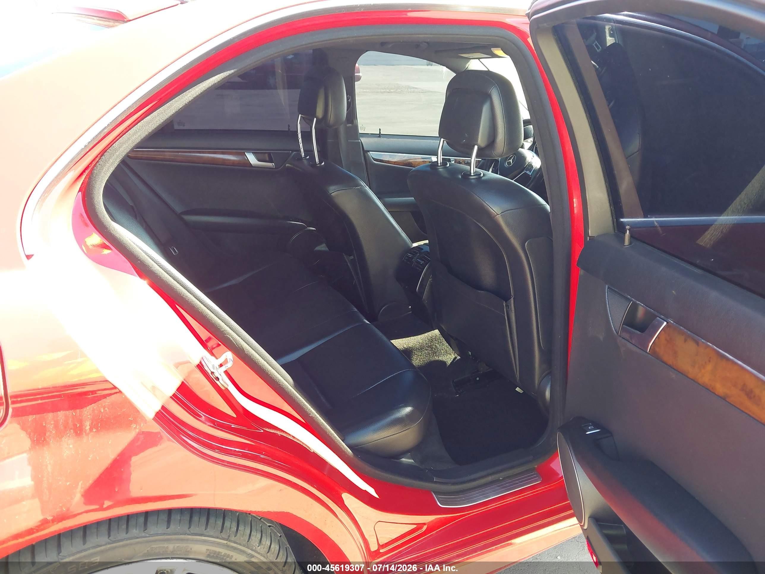2012 Mercedes-benz C 250 Luxury/sport Red vin: WDDGF4HB9CA618836