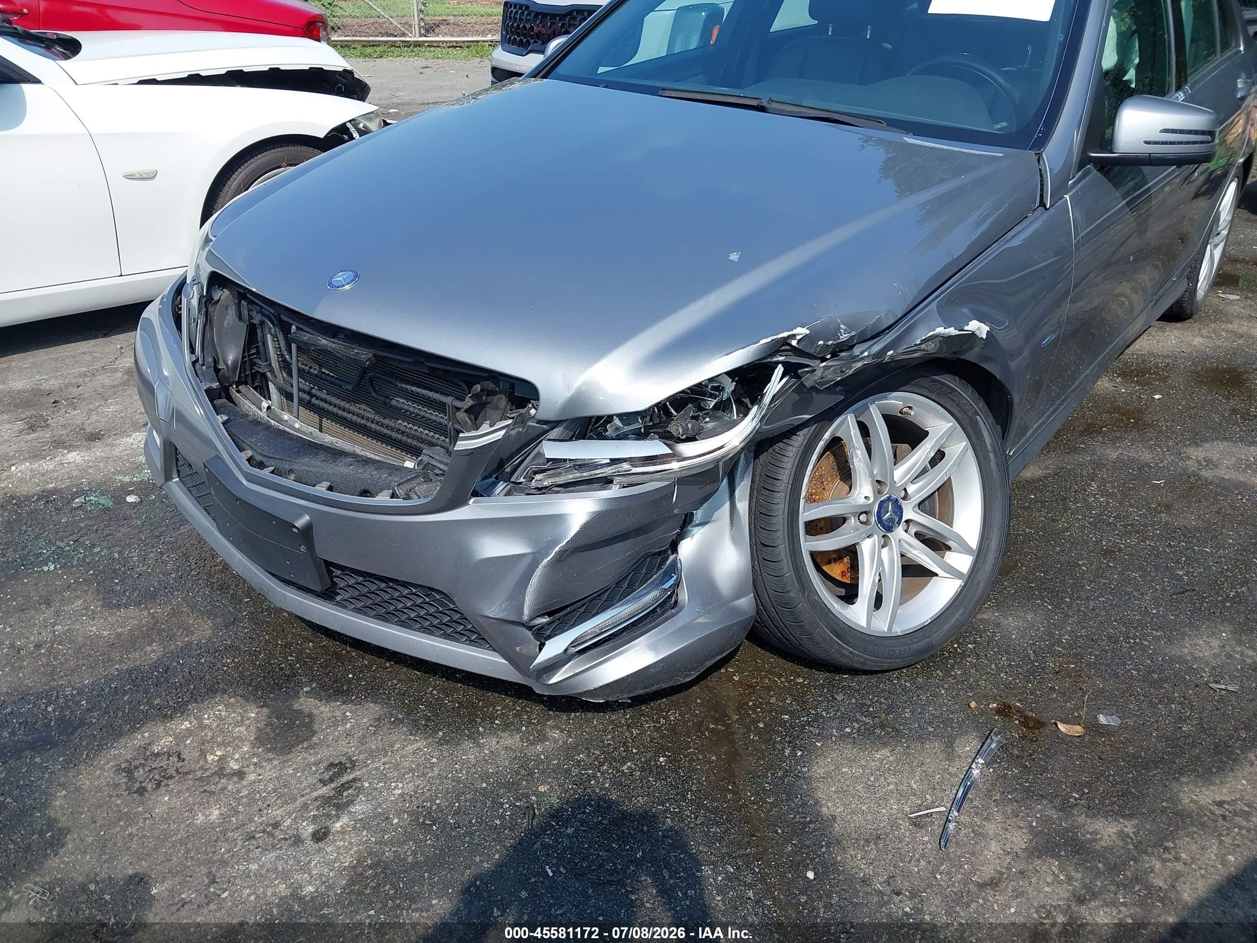 2012 Mercedes-benz C 250 Luxury/sport Silver vin: WDDGF4HB9CA629951