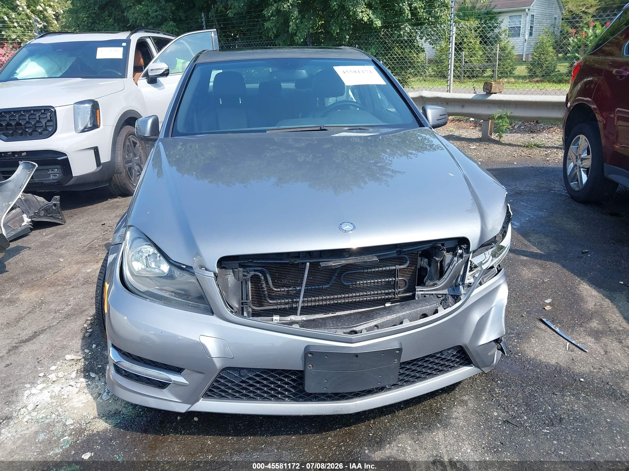2012 Mercedes-benz C 250 Luxury/sport Silver vin: WDDGF4HB9CA629951
