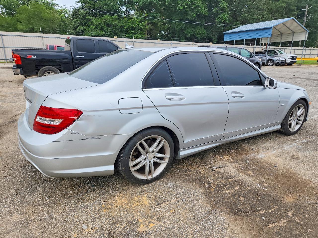 2012 Mercedes-benz C 250 Серебряный vin: WDDGF4HB9CA679930