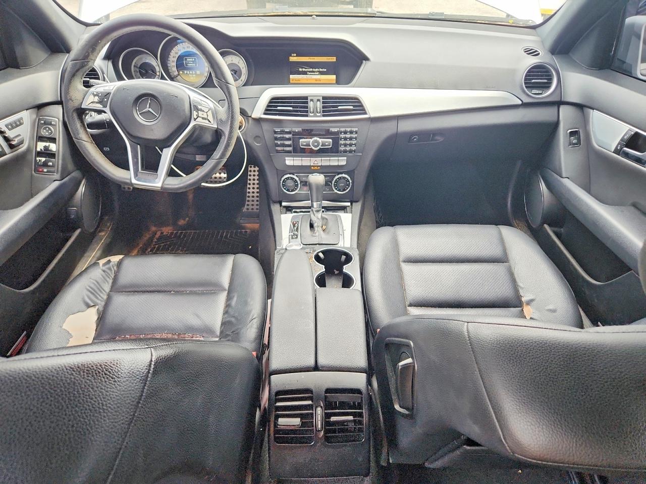 2012 Mercedes-benz C 250 Серебряный vin: WDDGF4HB9CA679930