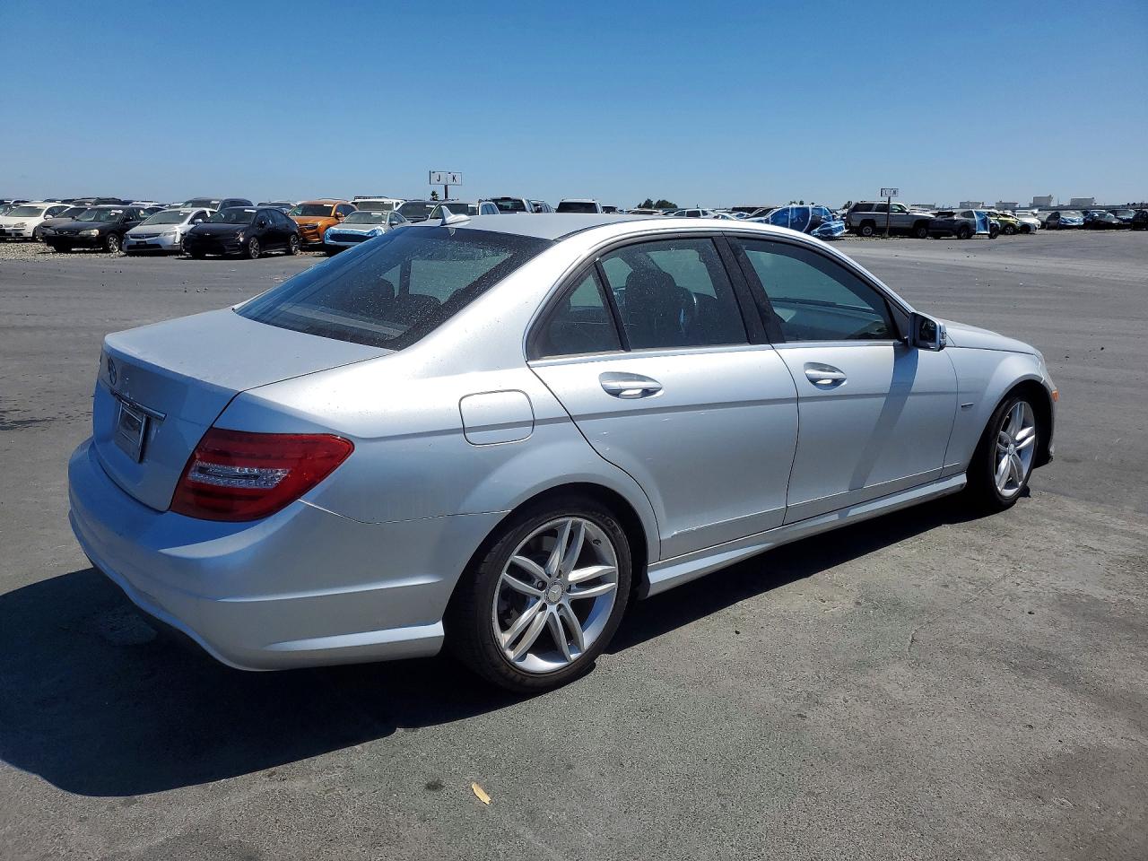 2012 Mercedes-benz C 250 Silver vin: WDDGF4HB9CR206062