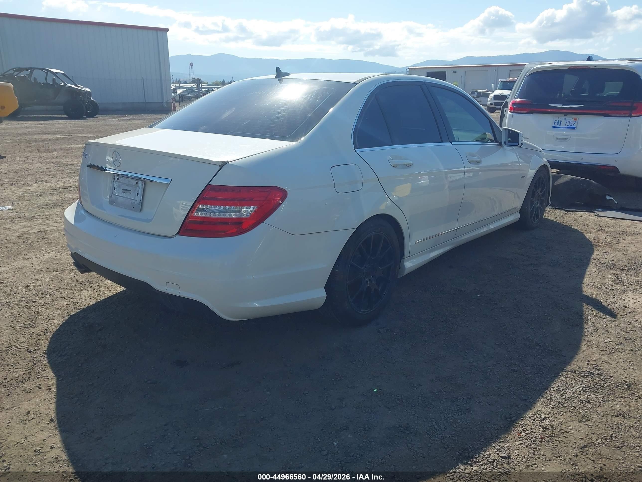 2012 Mercedes-benz C 250 Sport White vin: WDDGF4HB9CR208703