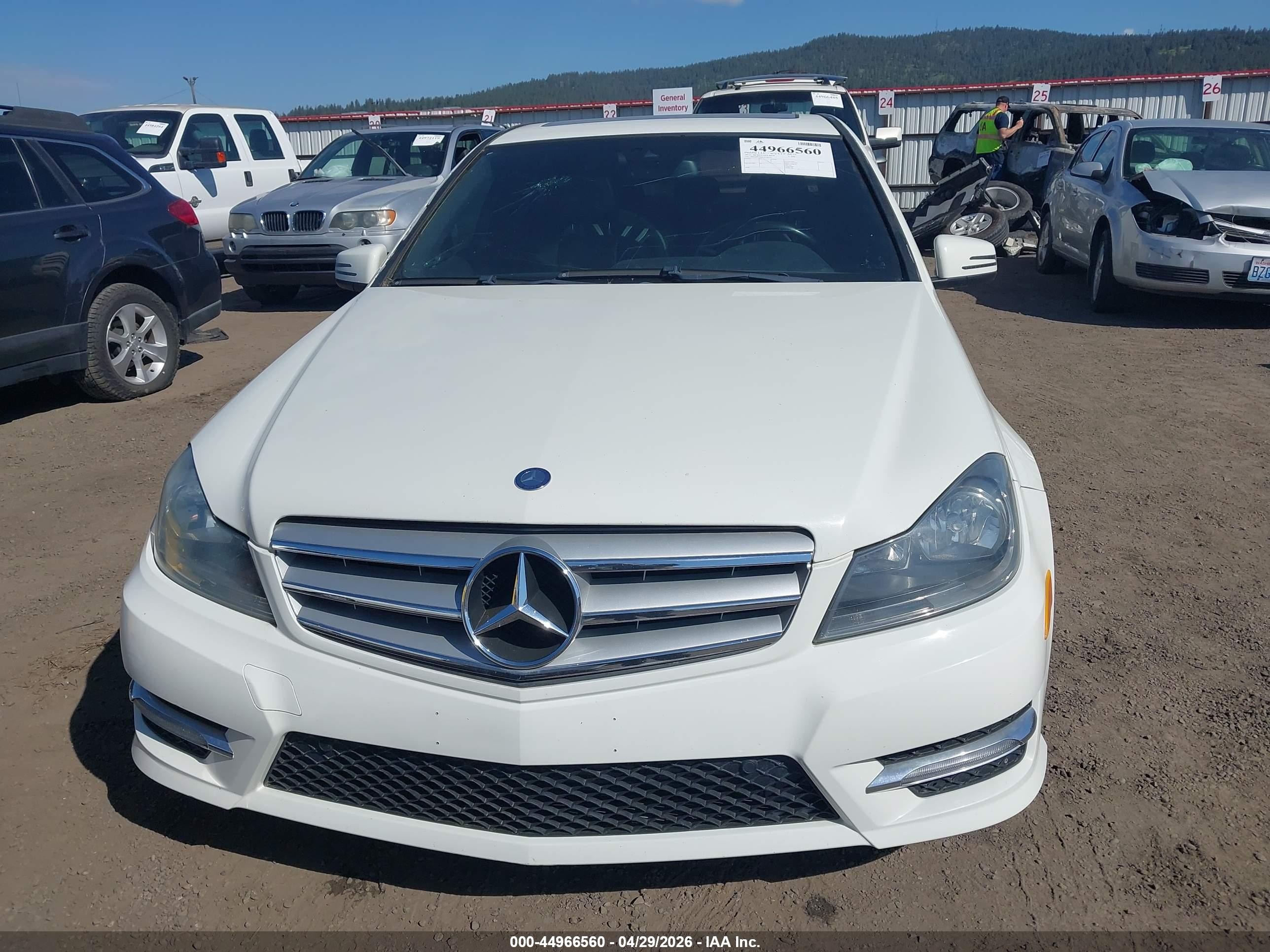 2012 Mercedes-benz C 250 Sport White vin: WDDGF4HB9CR208703