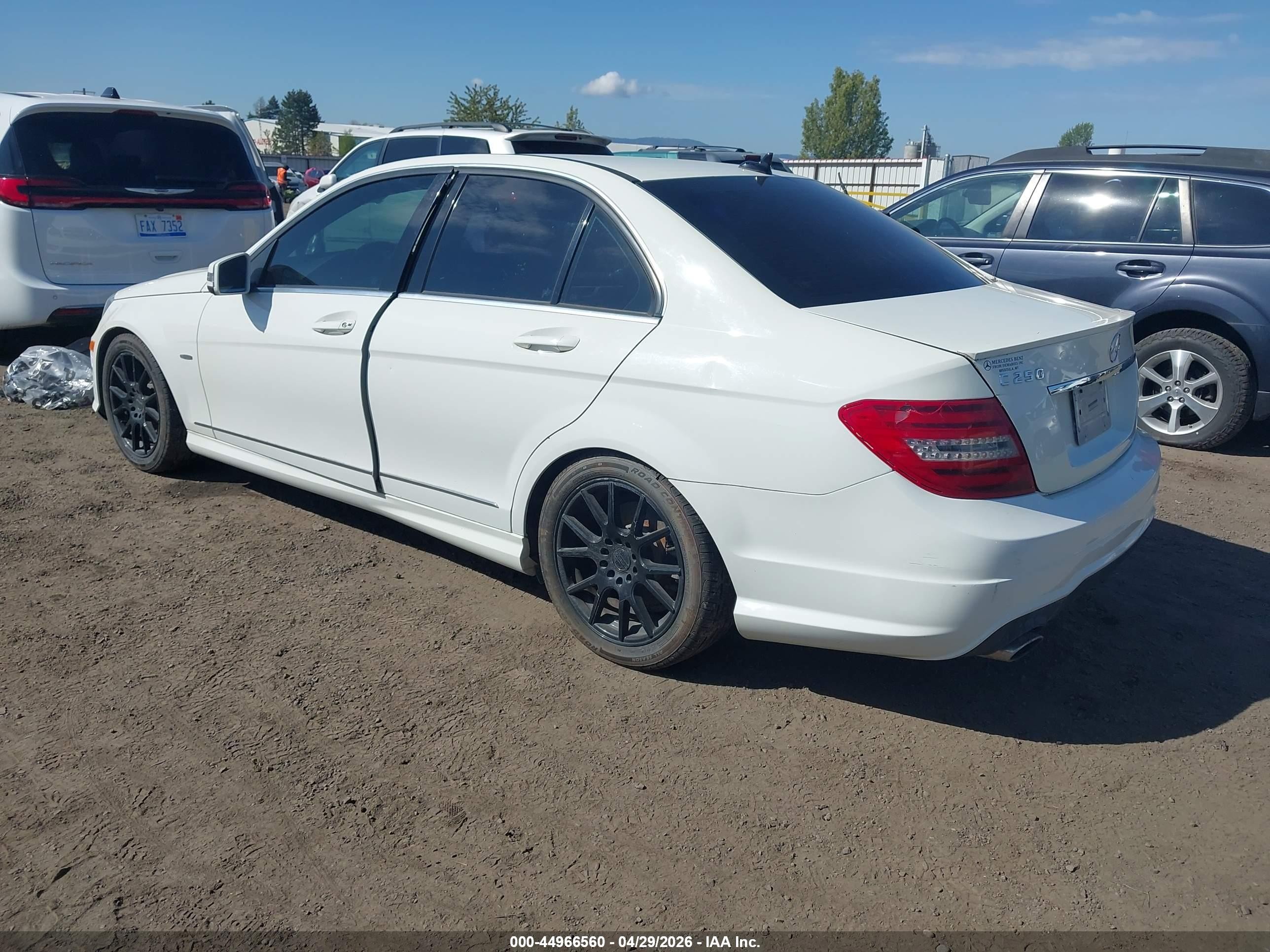 2012 Mercedes-benz C 250 Sport White vin: WDDGF4HB9CR208703