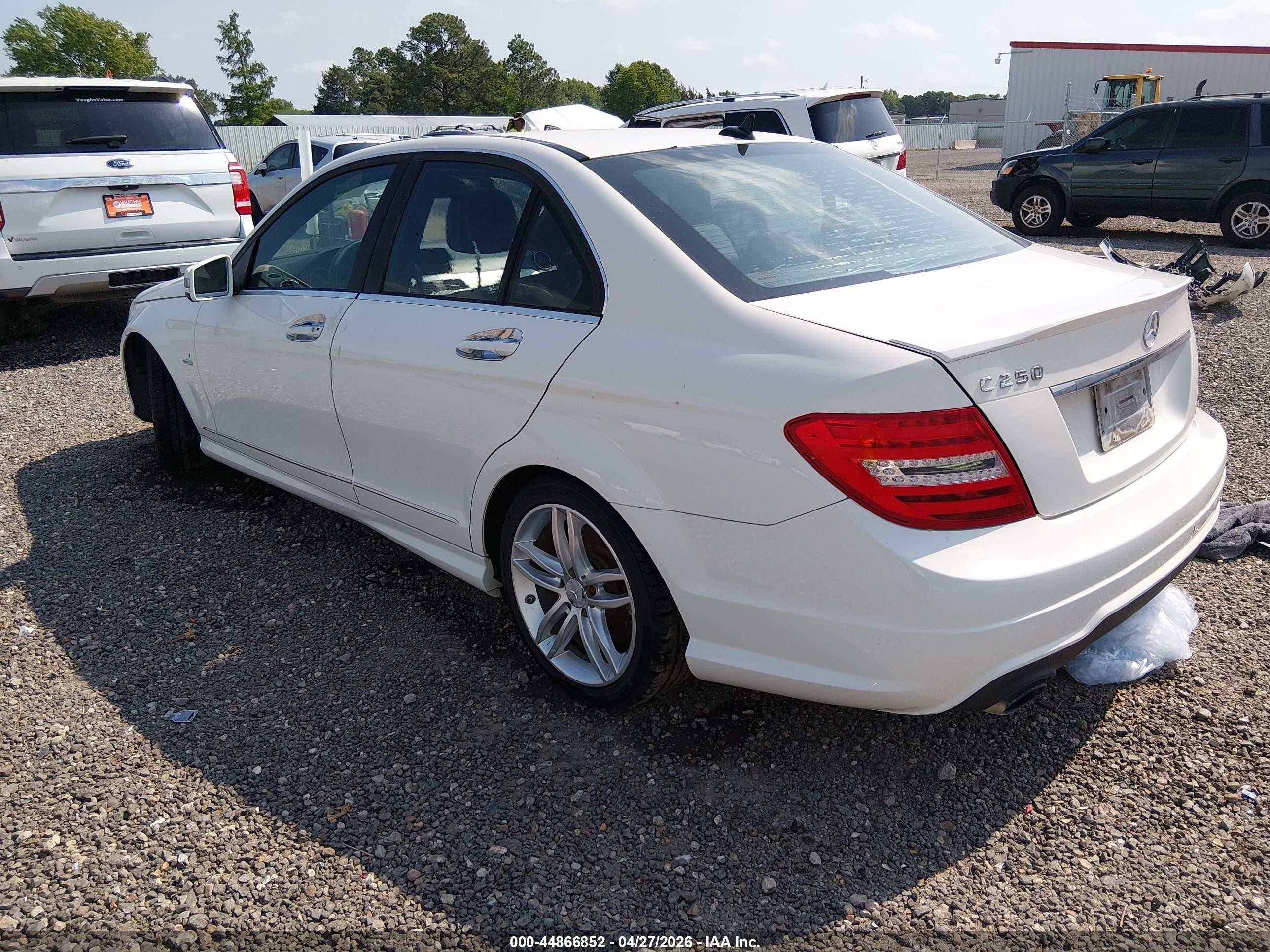 2012 Mercedes-benz C 250 Sport White vin: WDDGF4HB9CR231673
