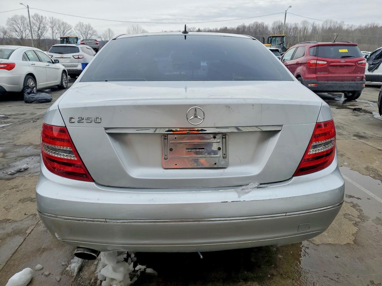 2013 Mercedes-benz C 250 Silver vin: WDDGF4HB9DA743465