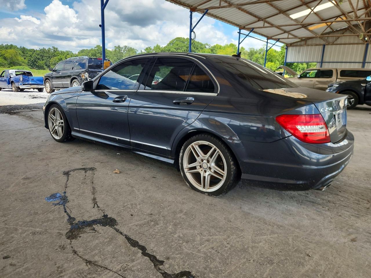 2013 Mercedes-benz C 250 Gray vin: WDDGF4HB9DA746267