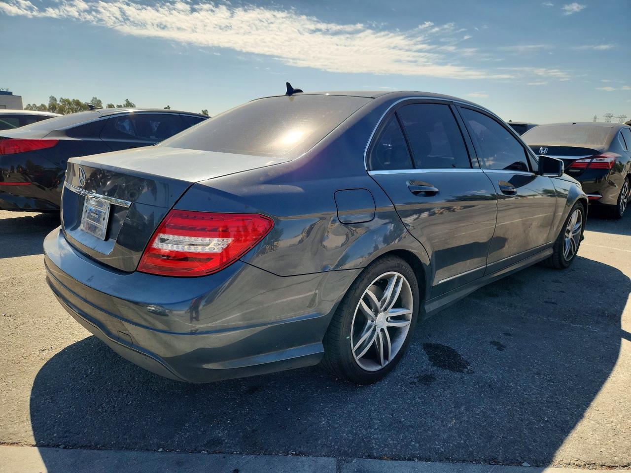 2013 Mercedes-benz C 250 Blue vin: WDDGF4HB9DA754482
