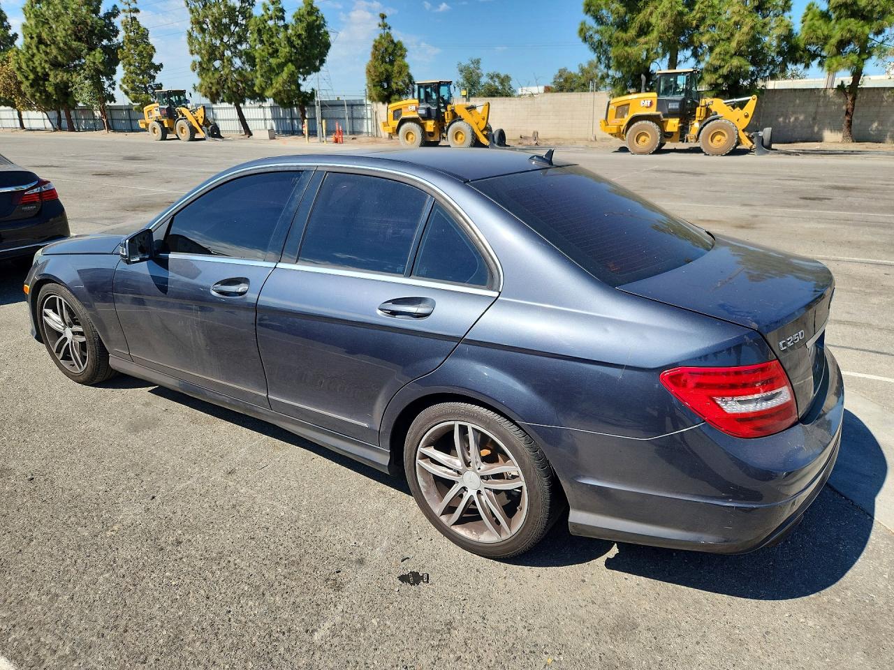 2013 Mercedes-benz C 250 Blue vin: WDDGF4HB9DA754482