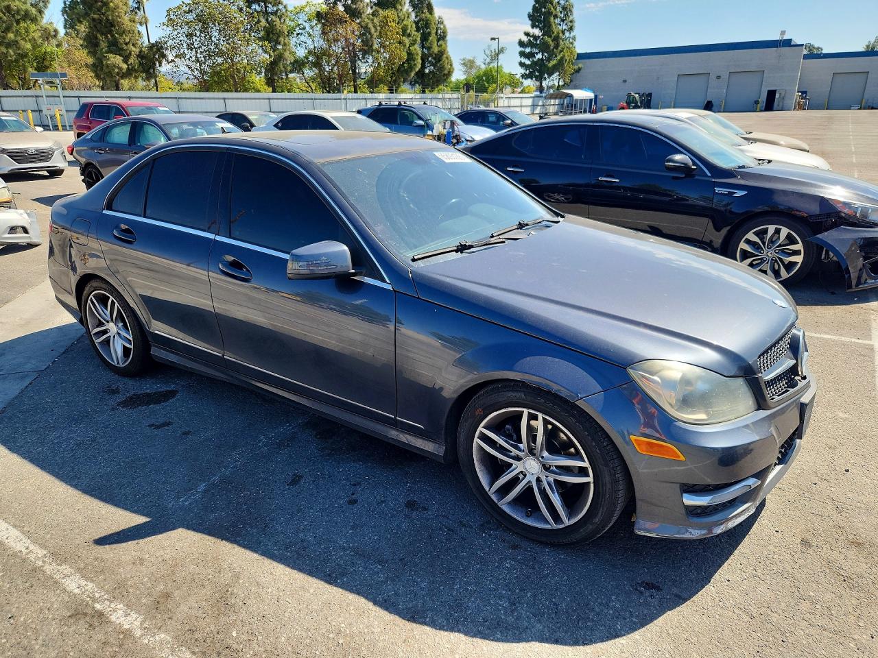 2013 Mercedes-benz C 250 Blue vin: WDDGF4HB9DA754482