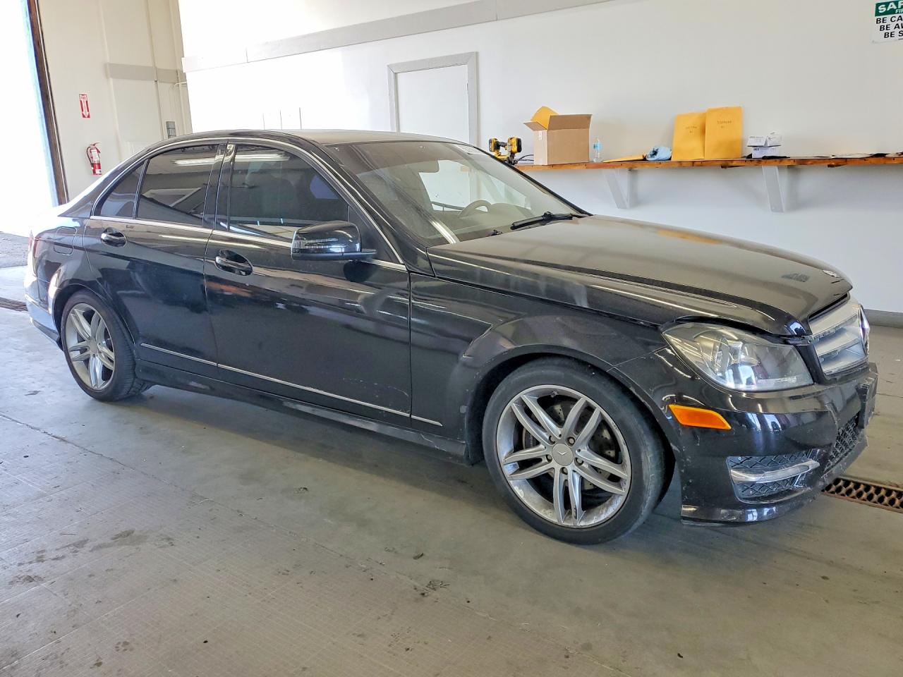 2013 Mercedes-benz C 250 Black vin: WDDGF4HB9DA774683