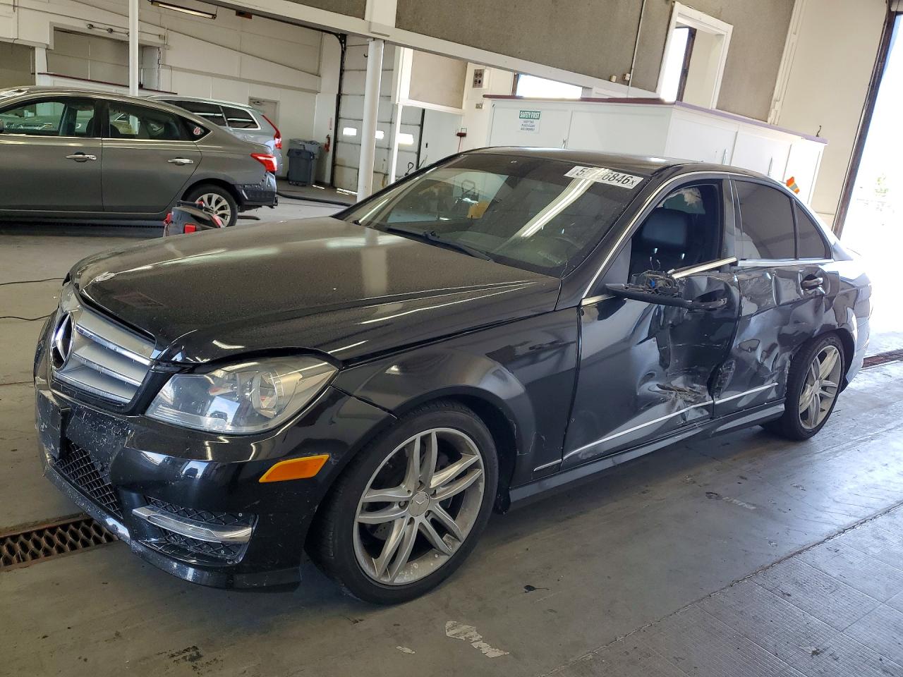 2013 Mercedes-benz C 250 Black vin: WDDGF4HB9DA774683