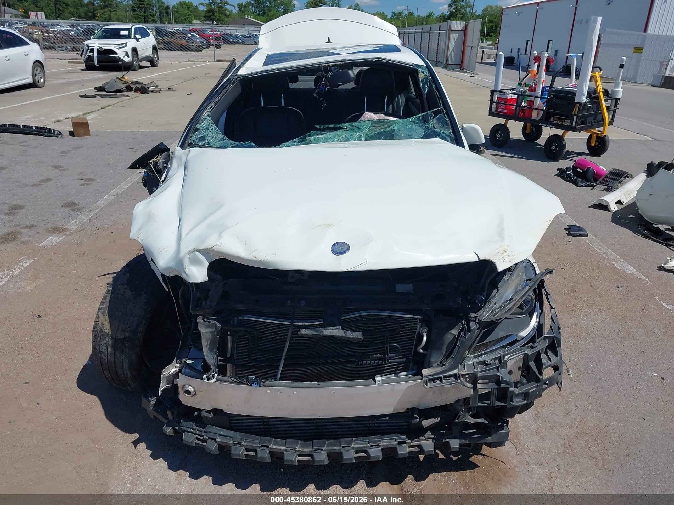 2013 Mercedes-benz C 250 Sport White vin: WDDGF4HB9DA801364
