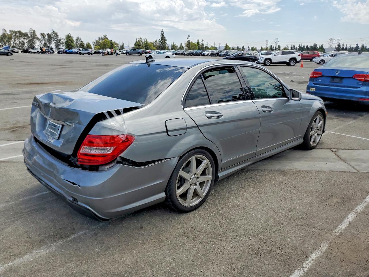 2013 Mercedes-benz C 250 Gray vin: WDDGF4HB9DA860706